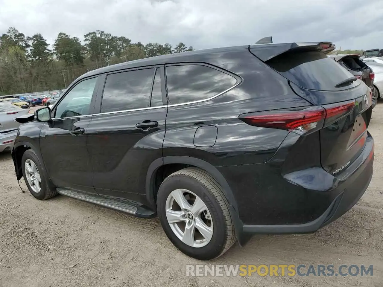 2 Photograph of a damaged car 5TDKDRAHXRS539824 TOYOTA HIGHLANDER 2024