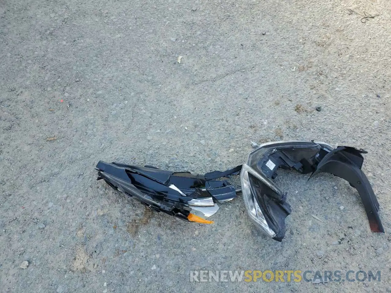 15 Photograph of a damaged car 5TDKDRAHXRS548863 TOYOTA HIGHLANDER 2024
