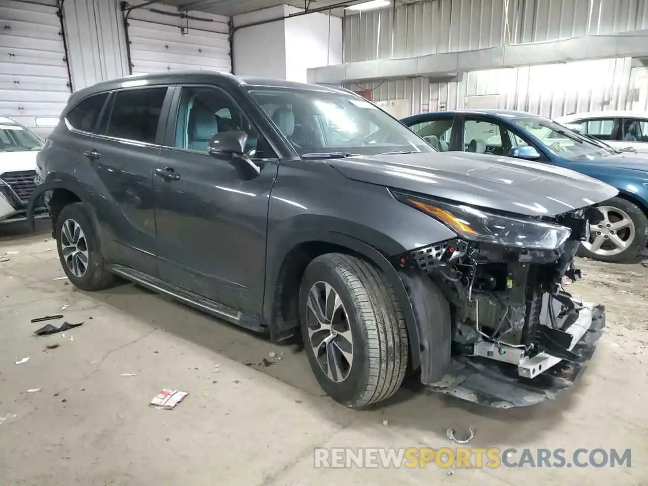 4 Photograph of a damaged car 5TDKDRBH0RS529088 TOYOTA HIGHLANDER 2024