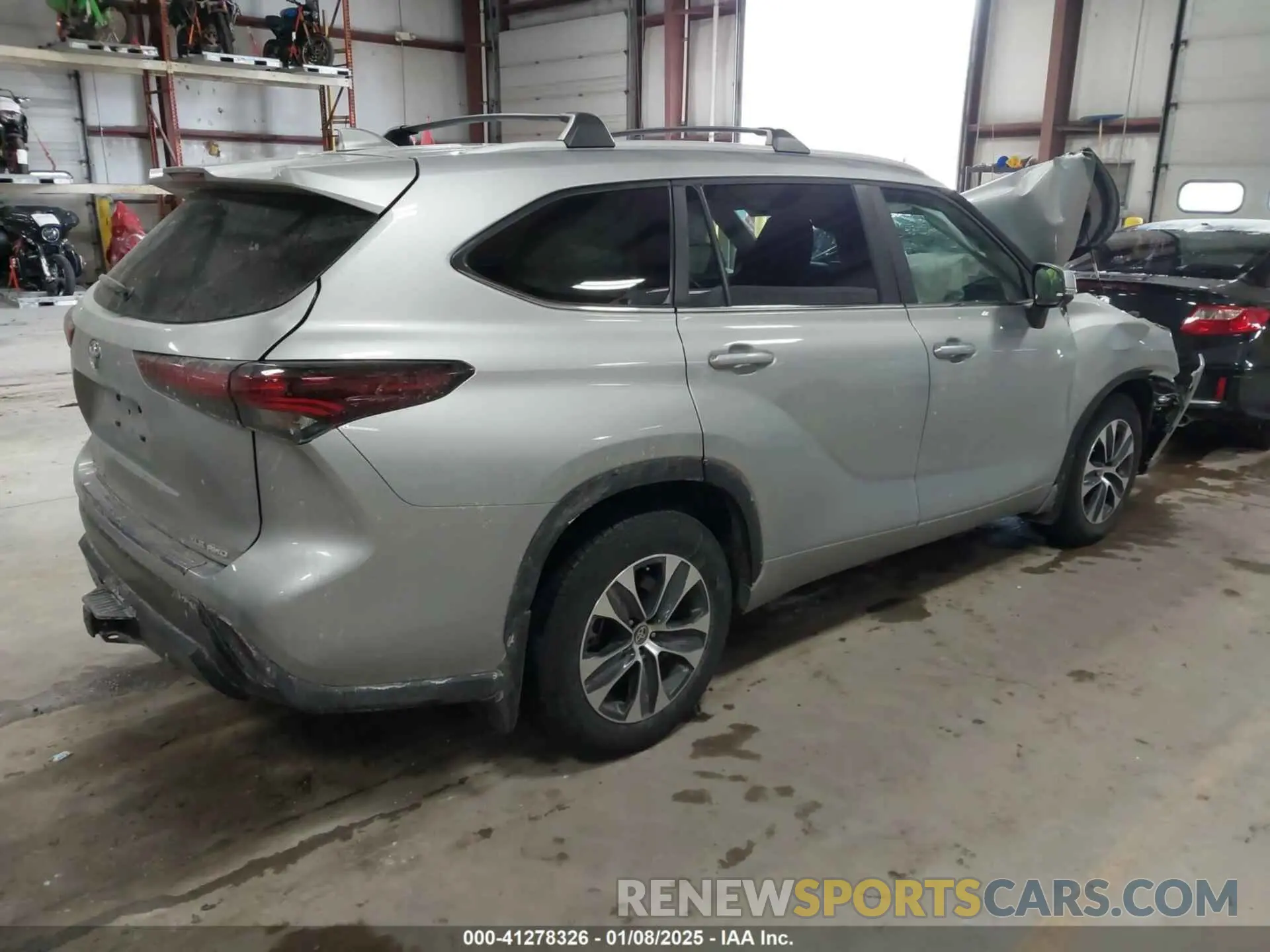 4 Photograph of a damaged car 5TDKDRBH0RS540396 TOYOTA HIGHLANDER 2024