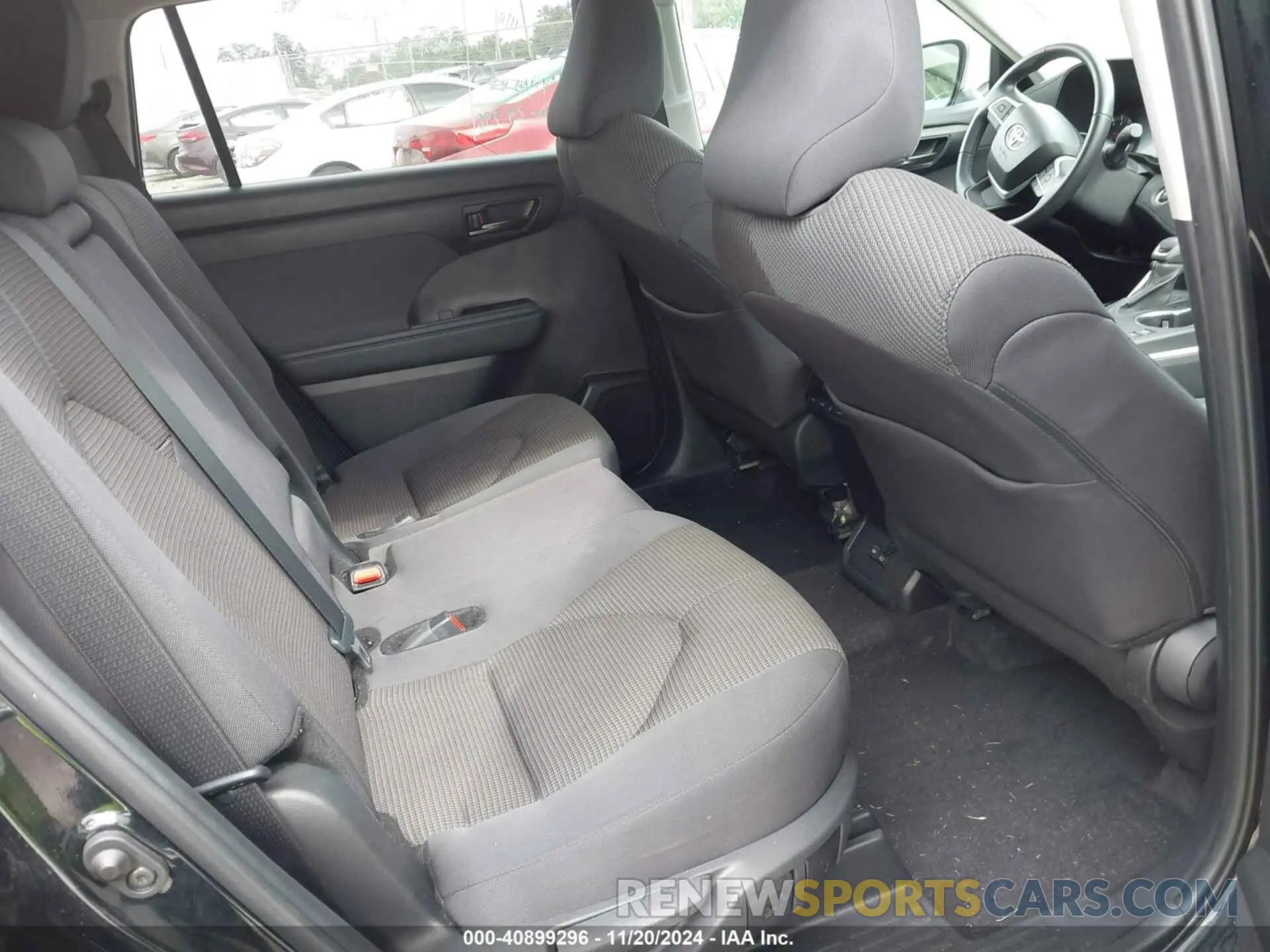 8 Photograph of a damaged car 5TDKDRBH1RS534168 TOYOTA HIGHLANDER 2024