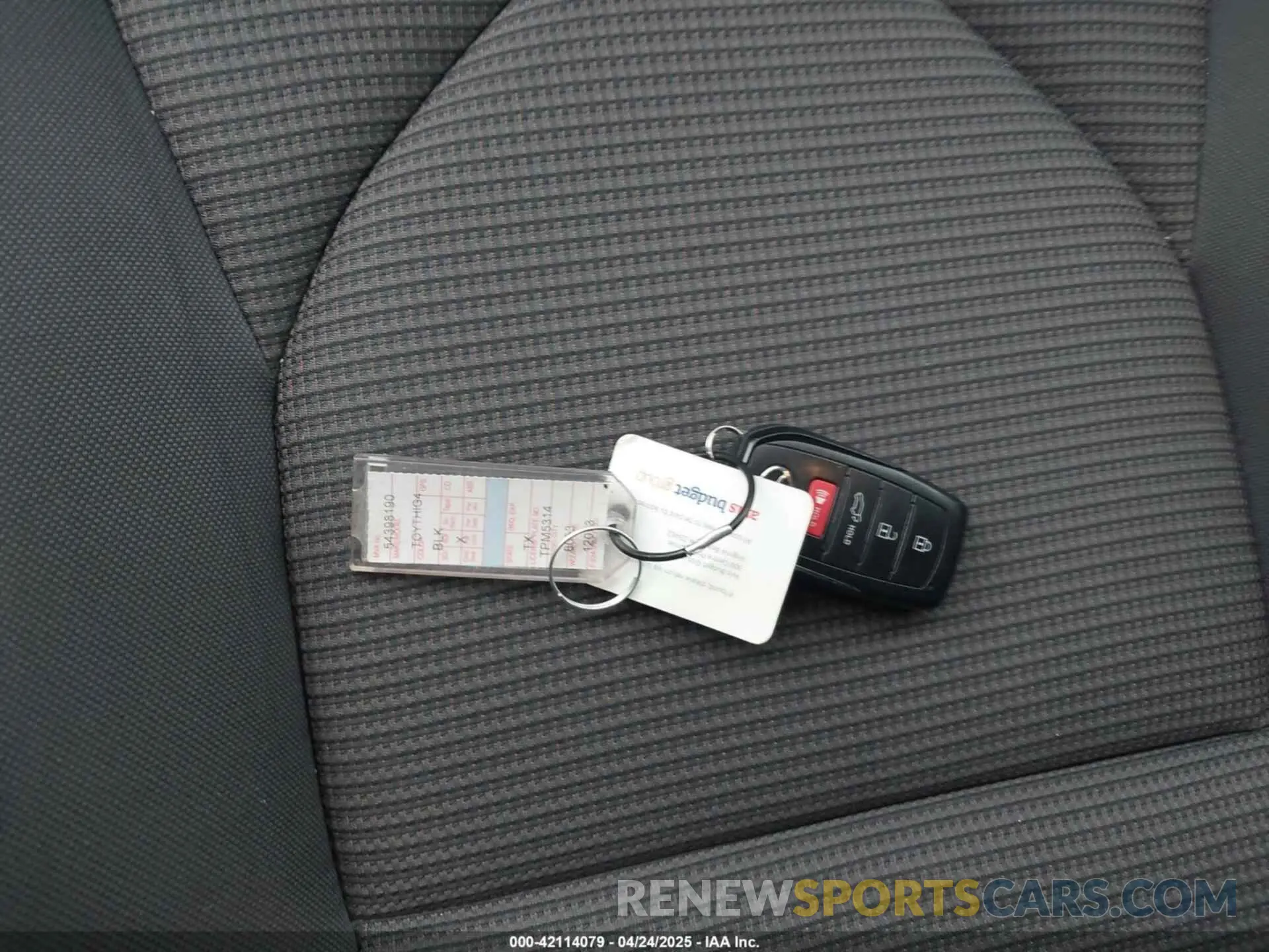 11 Photograph of a damaged car 5TDKDRBH2RS535491 TOYOTA HIGHLANDER 2024