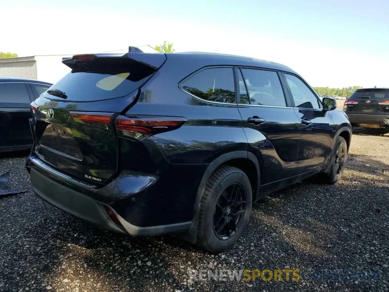 3 Photograph of a damaged car 5TDKDRBH2RS535748 TOYOTA HIGHLANDER 2024