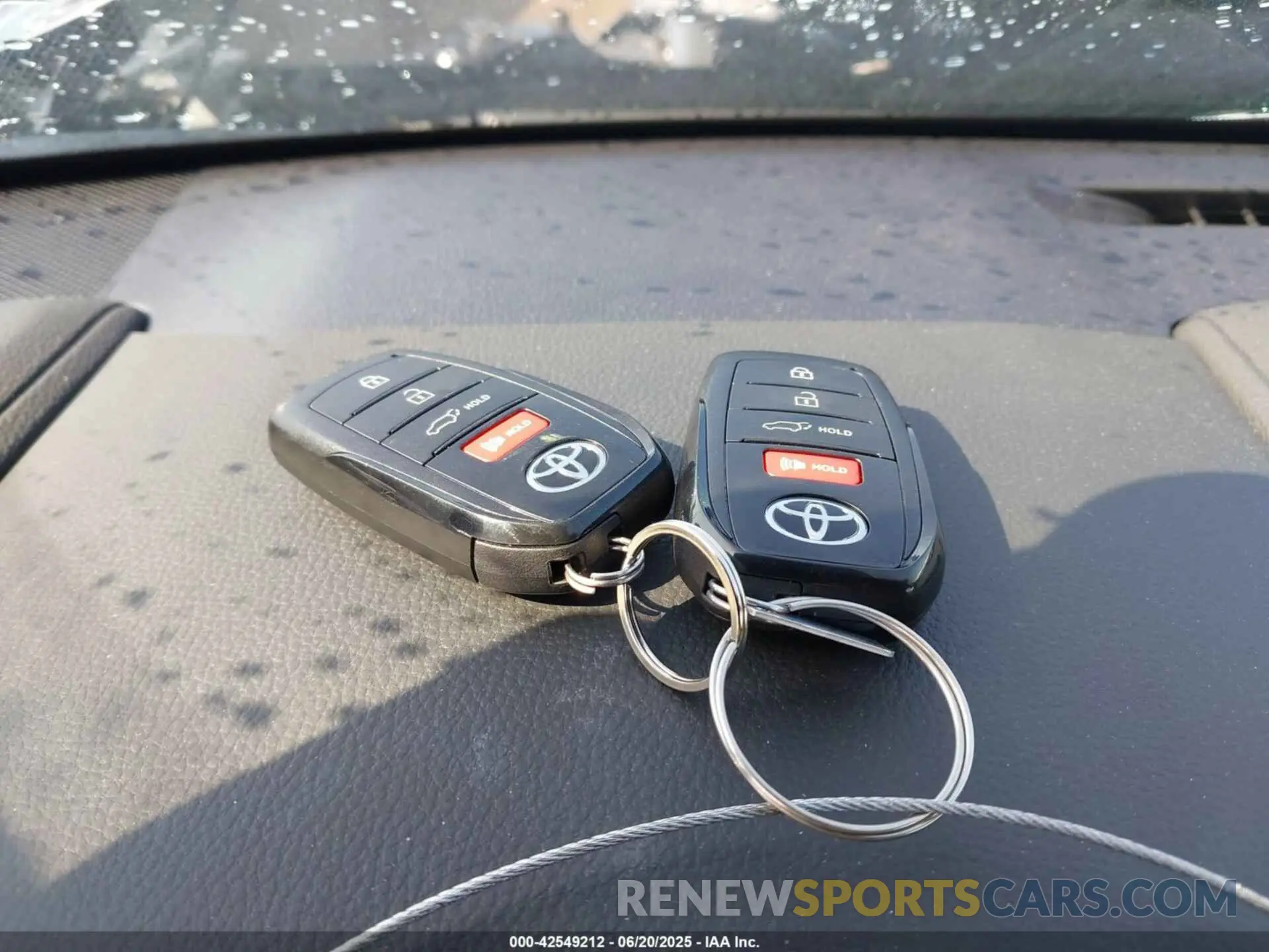 11 Photograph of a damaged car 5TDKDRBH2RS568670 TOYOTA HIGHLANDER 2024