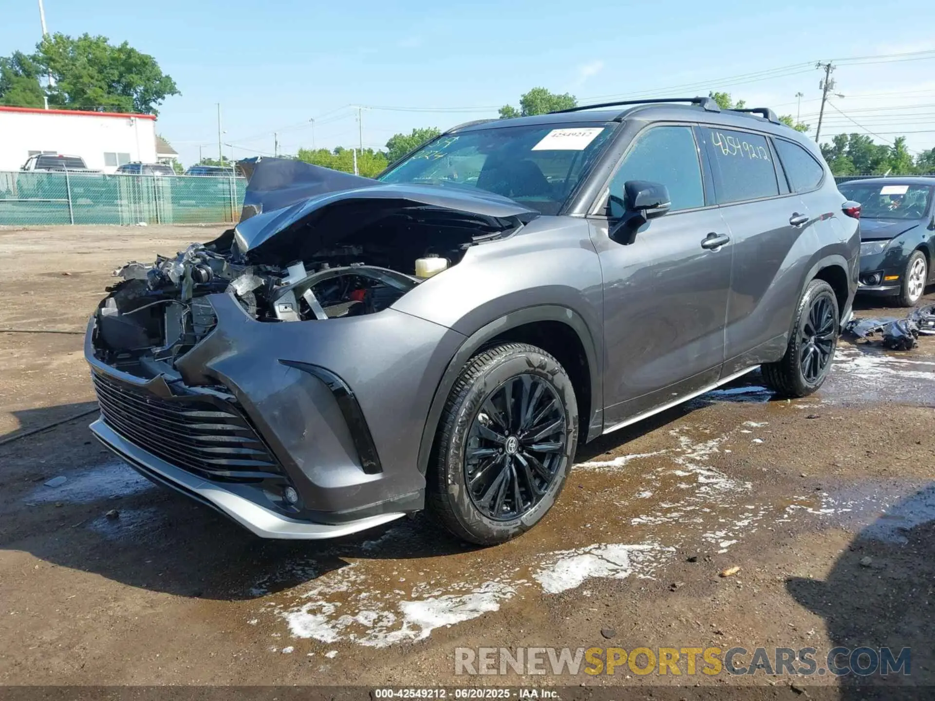 2 Photograph of a damaged car 5TDKDRBH2RS568670 TOYOTA HIGHLANDER 2024
