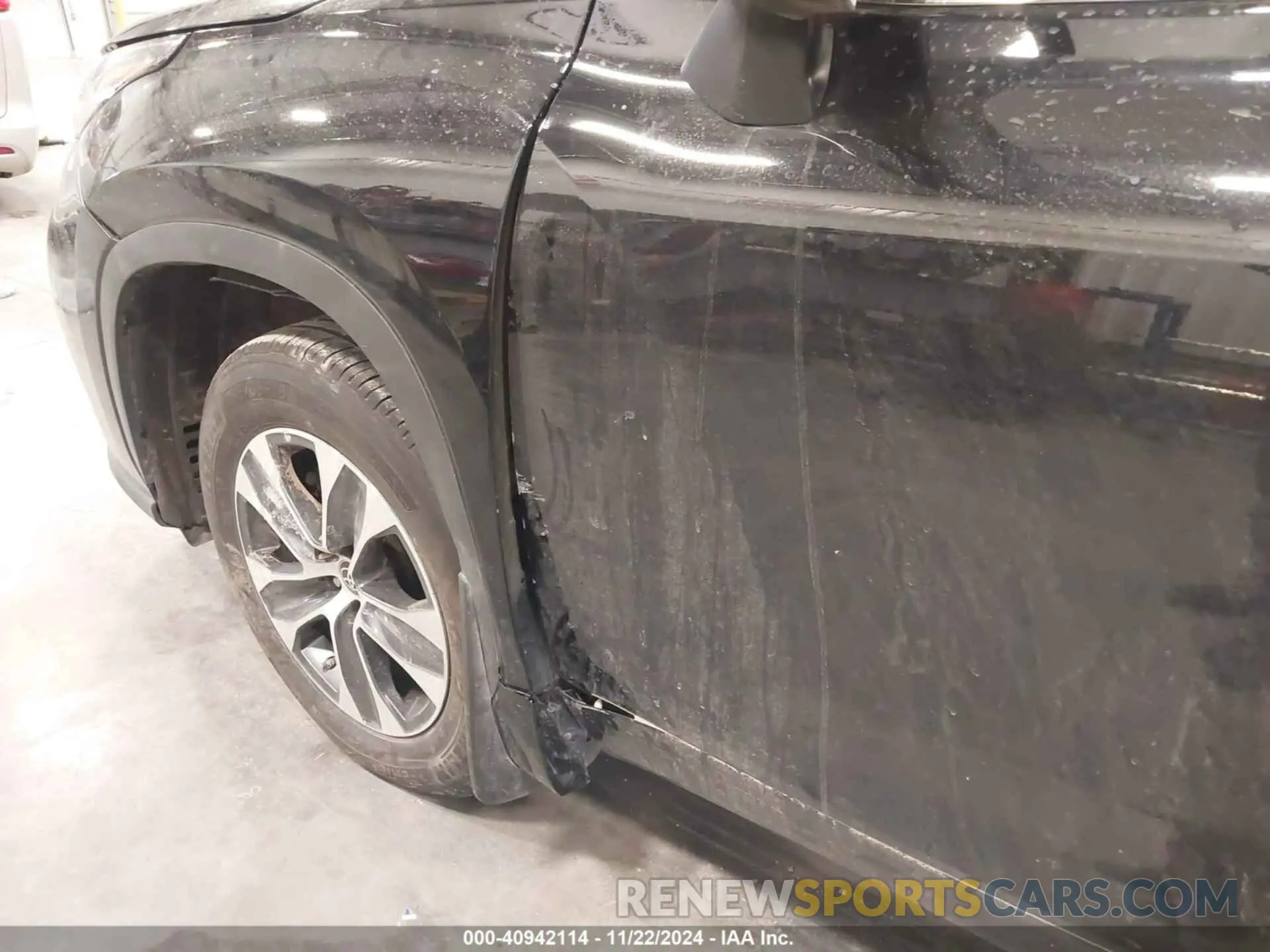 6 Photograph of a damaged car 5TDKDRBH3RS531837 TOYOTA HIGHLANDER 2024