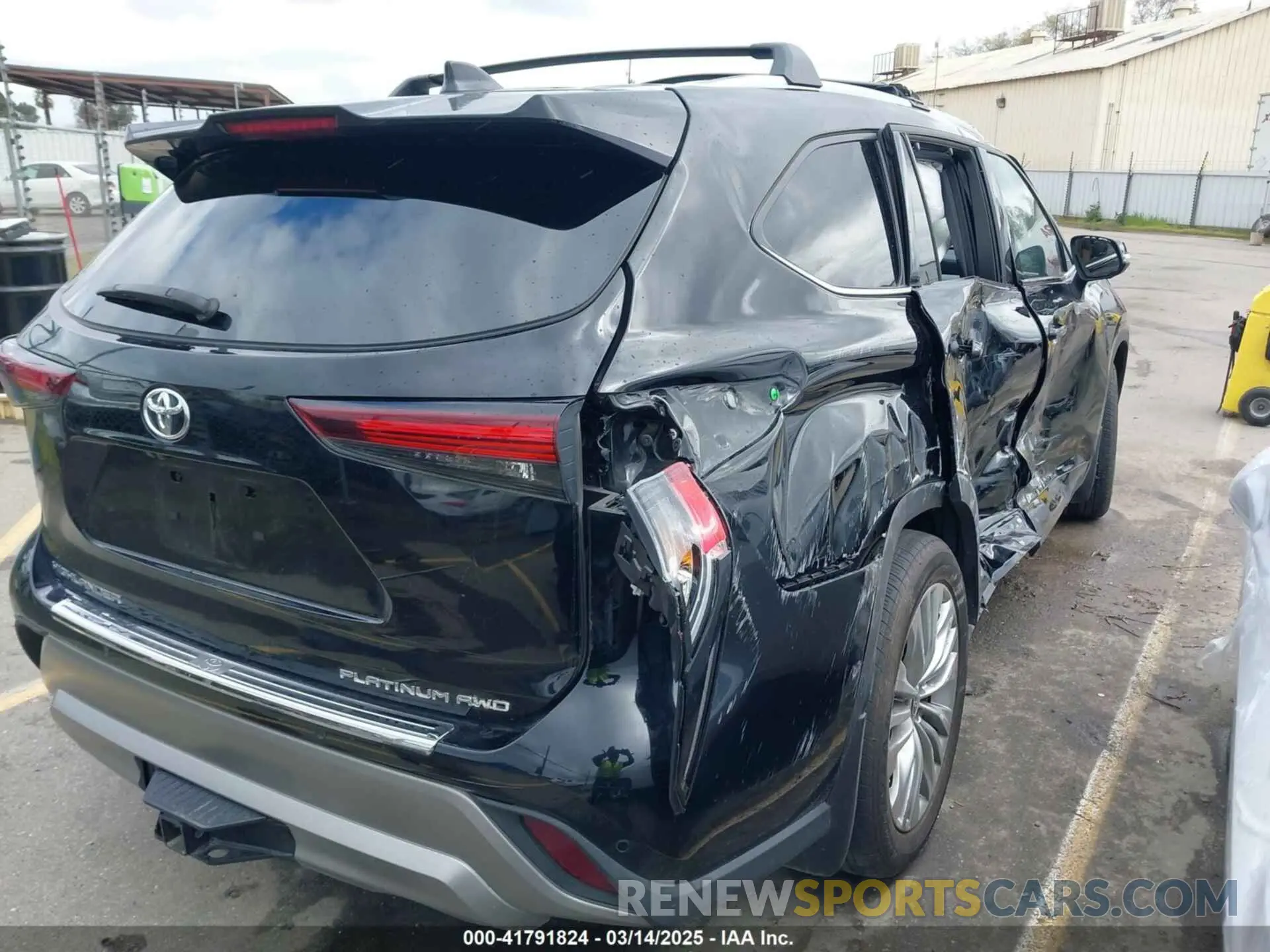 15 Photograph of a damaged car 5TDKDRBH3RS551814 TOYOTA HIGHLANDER 2024