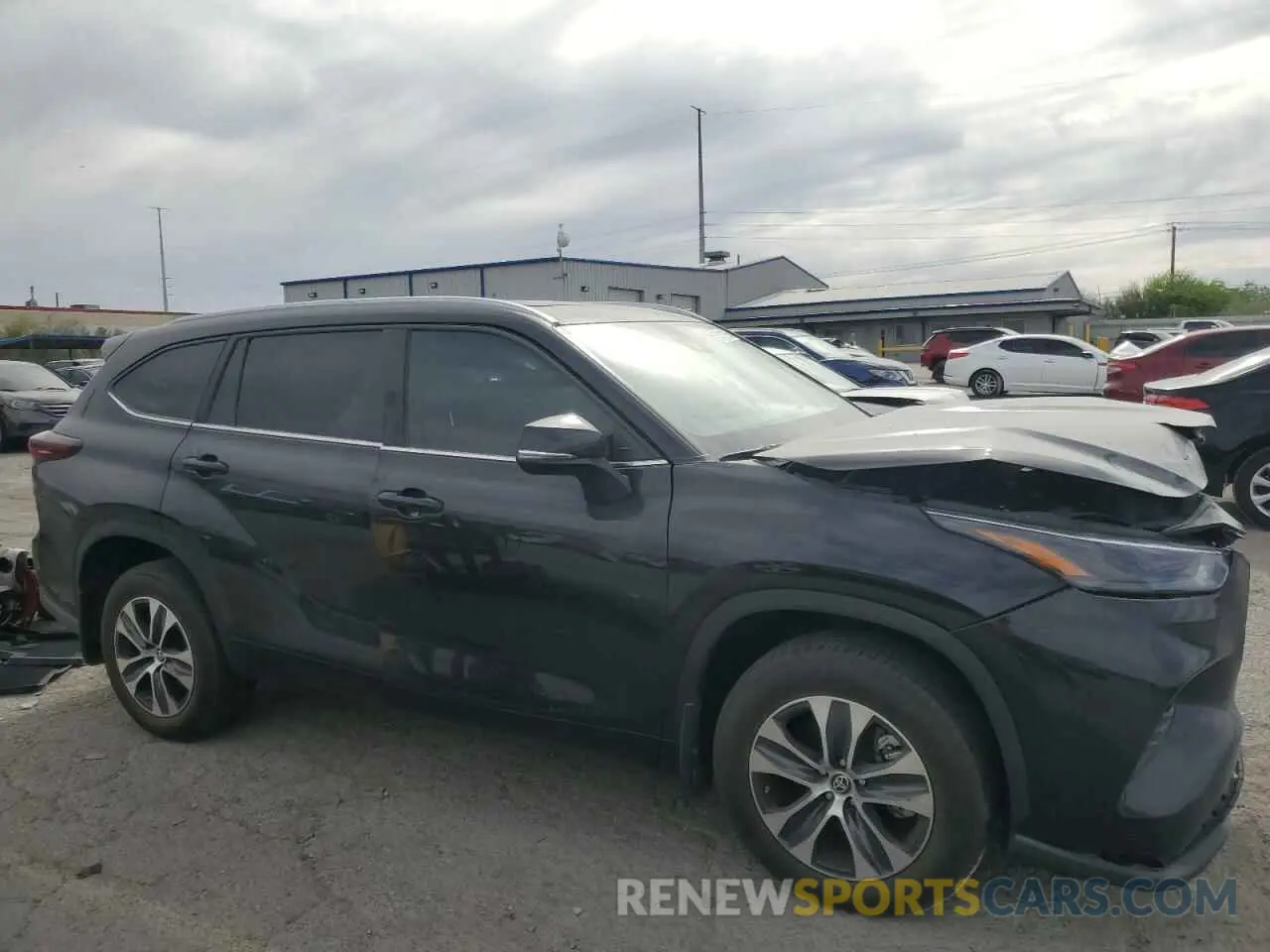 4 Photograph of a damaged car 5TDKDRBH4RS542507 TOYOTA HIGHLANDER 2024