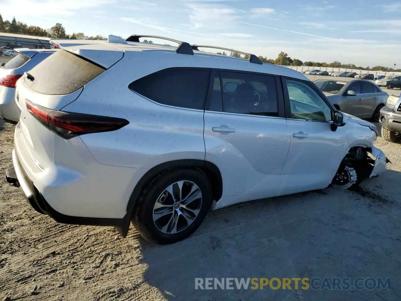3 Photograph of a damaged car 5TDKDRBH4RS548517 TOYOTA HIGHLANDER 2024