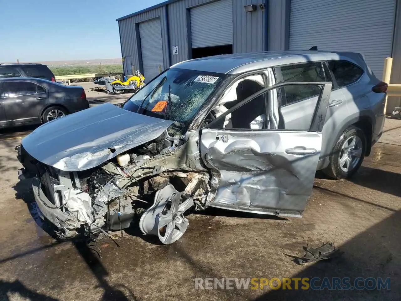 1 Photograph of a damaged car 5TDKDRBH5RS537557 TOYOTA HIGHLANDER 2024