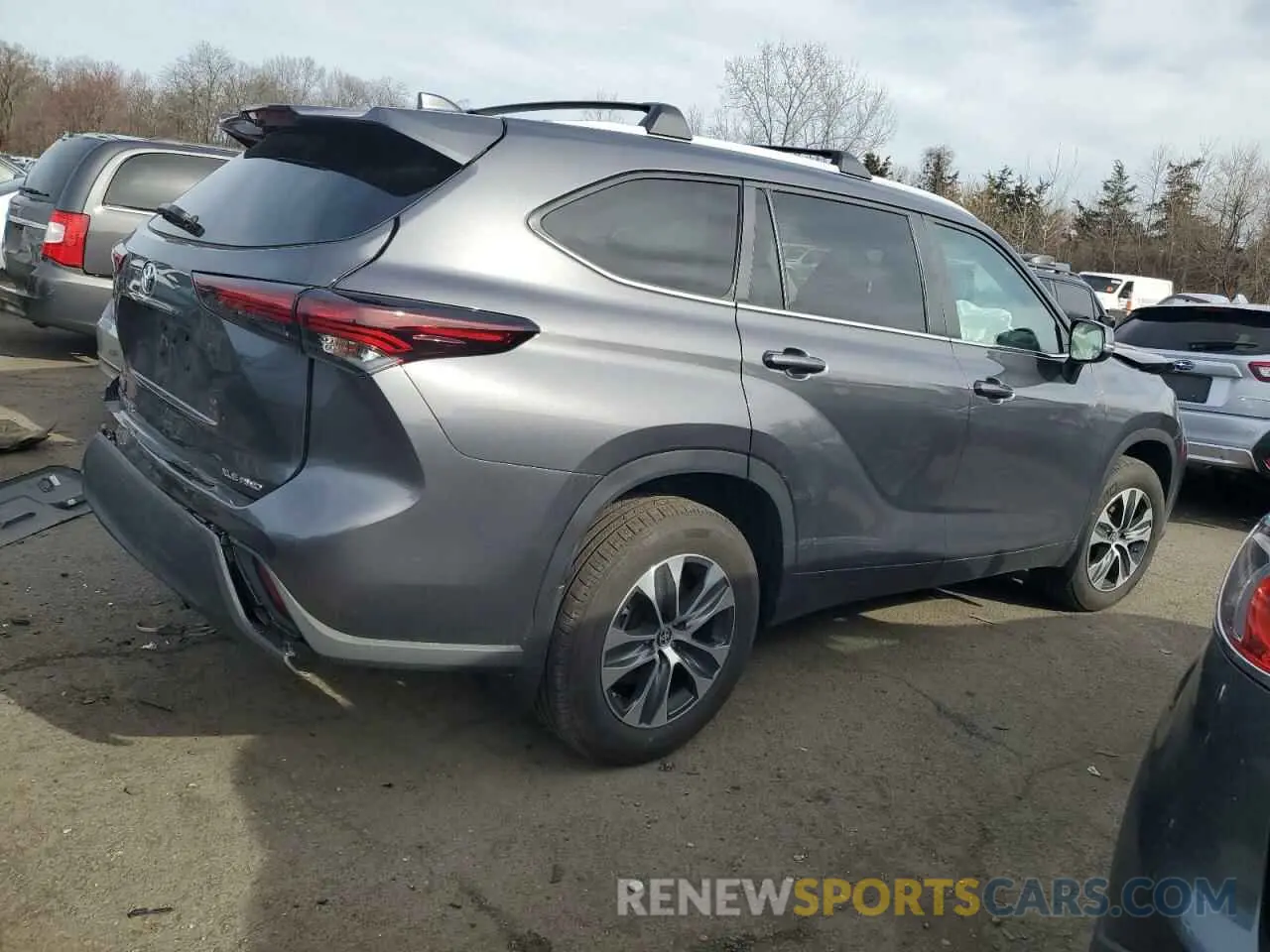 3 Photograph of a damaged car 5TDKDRBH5RS545156 TOYOTA HIGHLANDER 2024