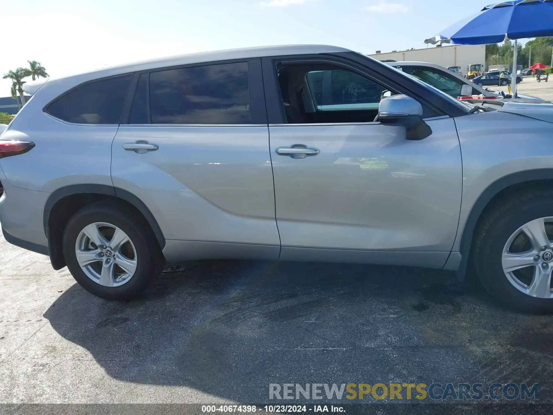 13 Photograph of a damaged car 5TDKDRBH5RS550700 TOYOTA HIGHLANDER 2024