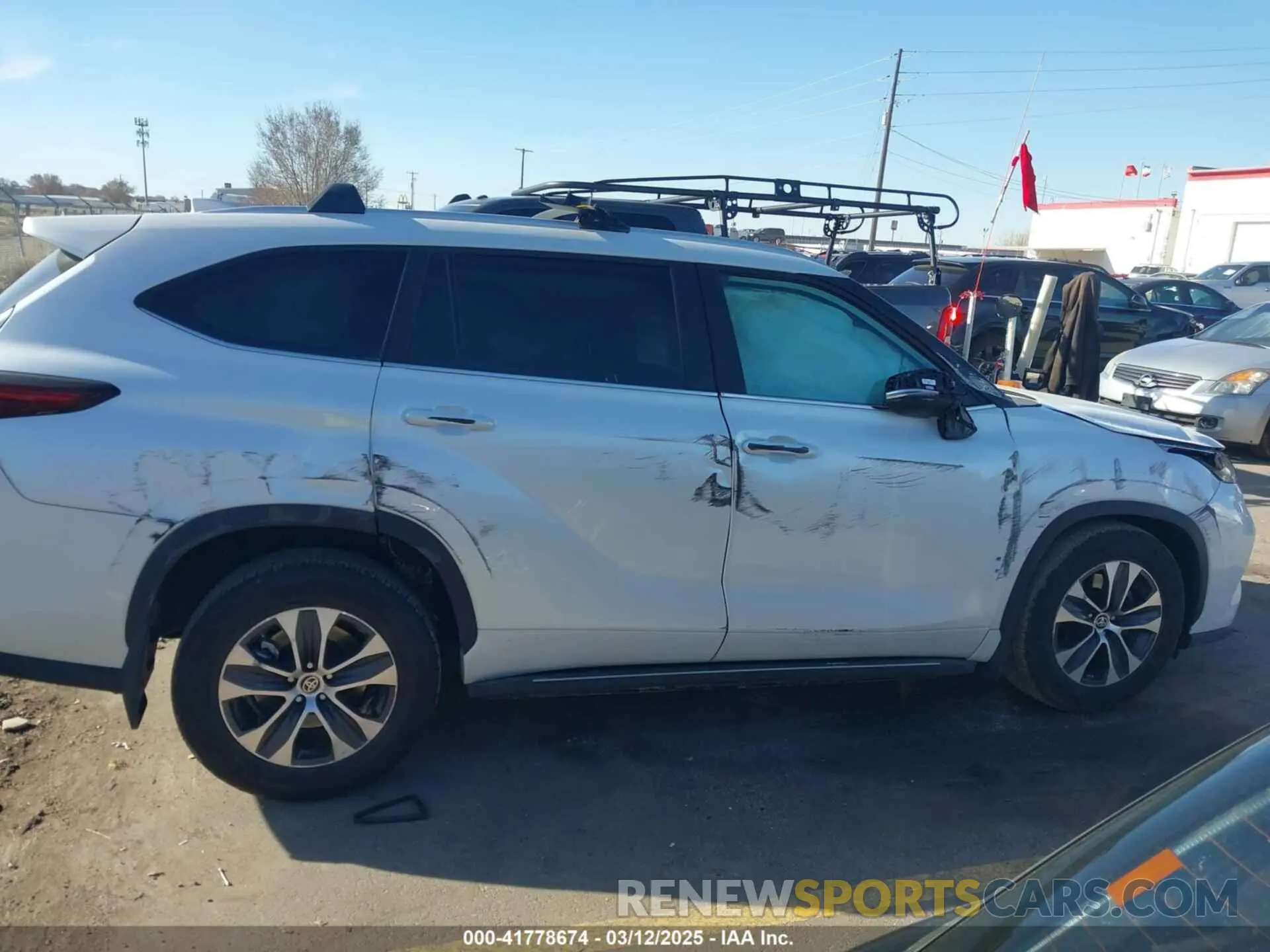 13 Photograph of a damaged car 5TDKDRBH5RS551491 TOYOTA HIGHLANDER 2024