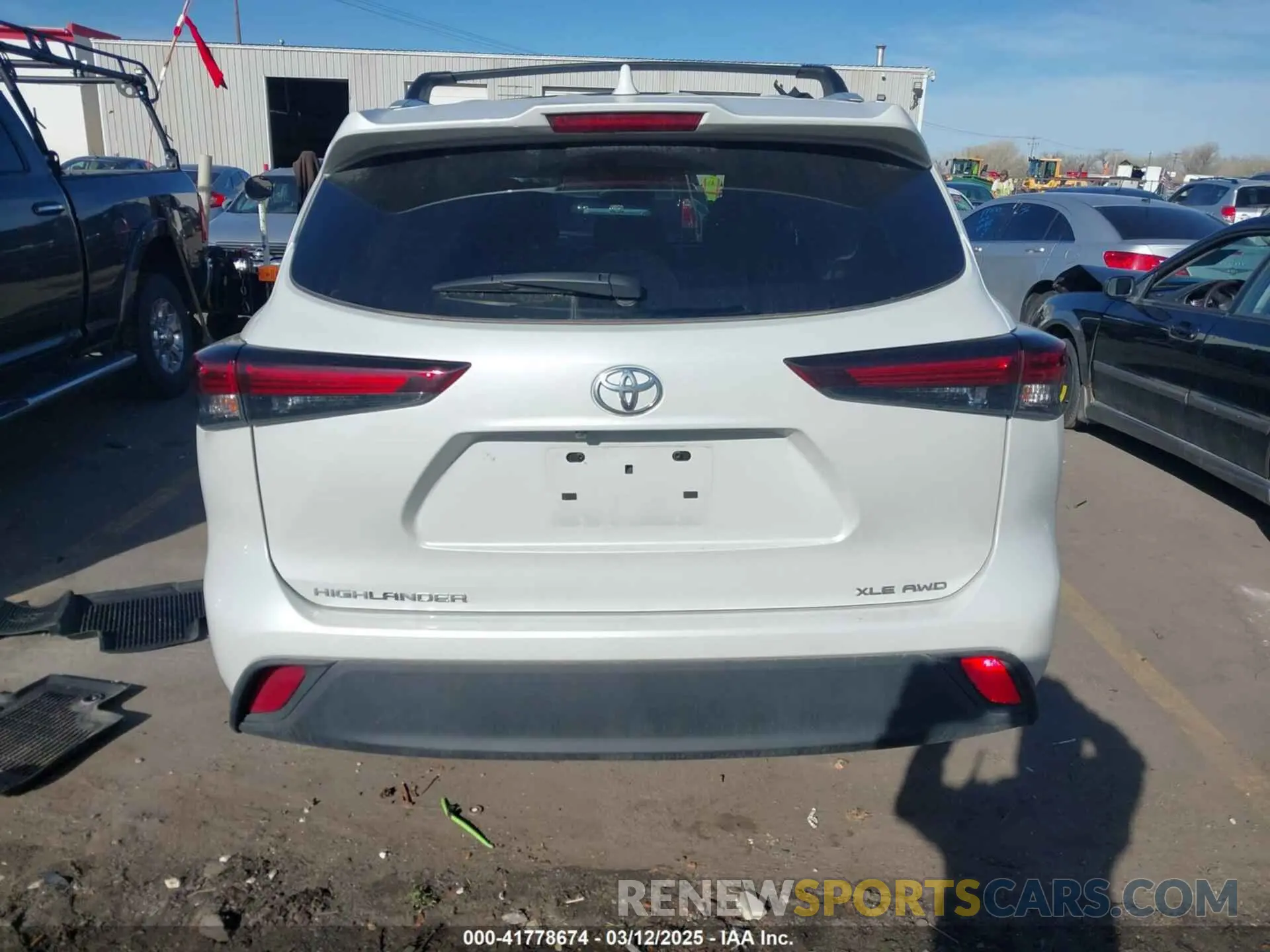 16 Photograph of a damaged car 5TDKDRBH5RS551491 TOYOTA HIGHLANDER 2024