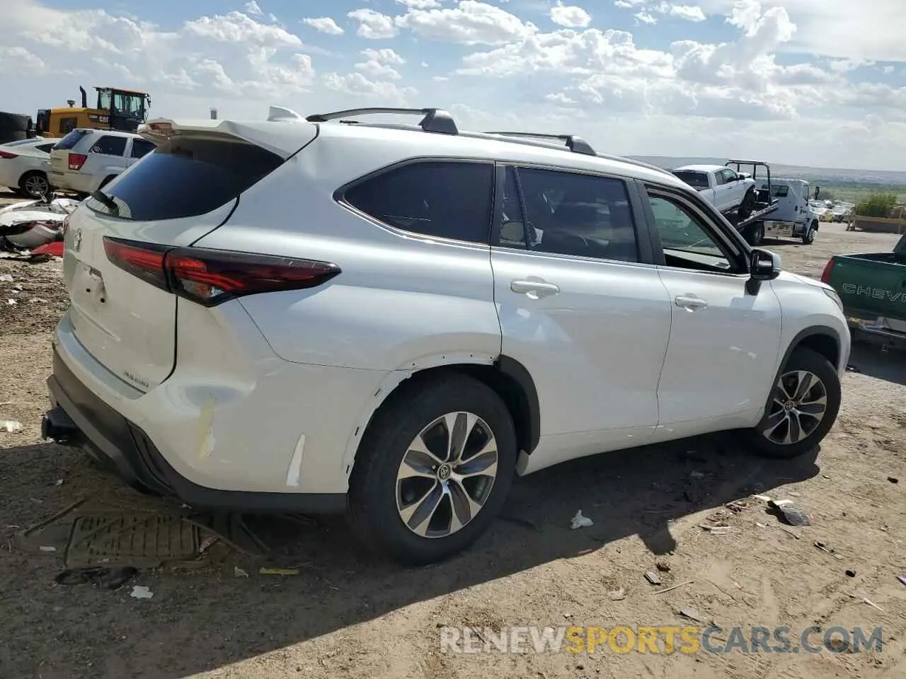 3 Photograph of a damaged car 5TDKDRBH5RS553970 TOYOTA HIGHLANDER 2024