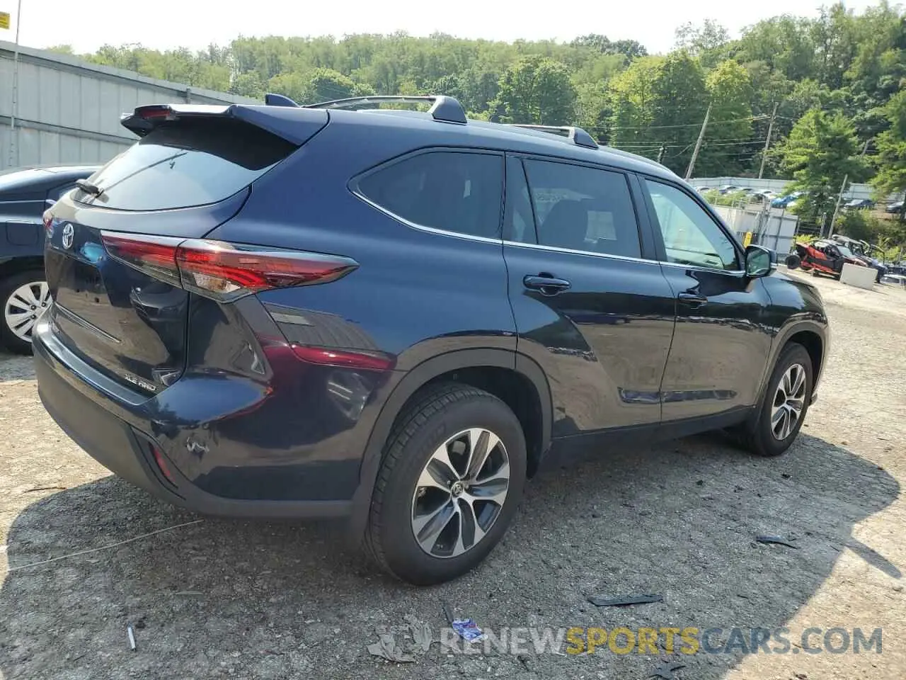 3 Photograph of a damaged car 5TDKDRBH5RS558232 TOYOTA HIGHLANDER 2024