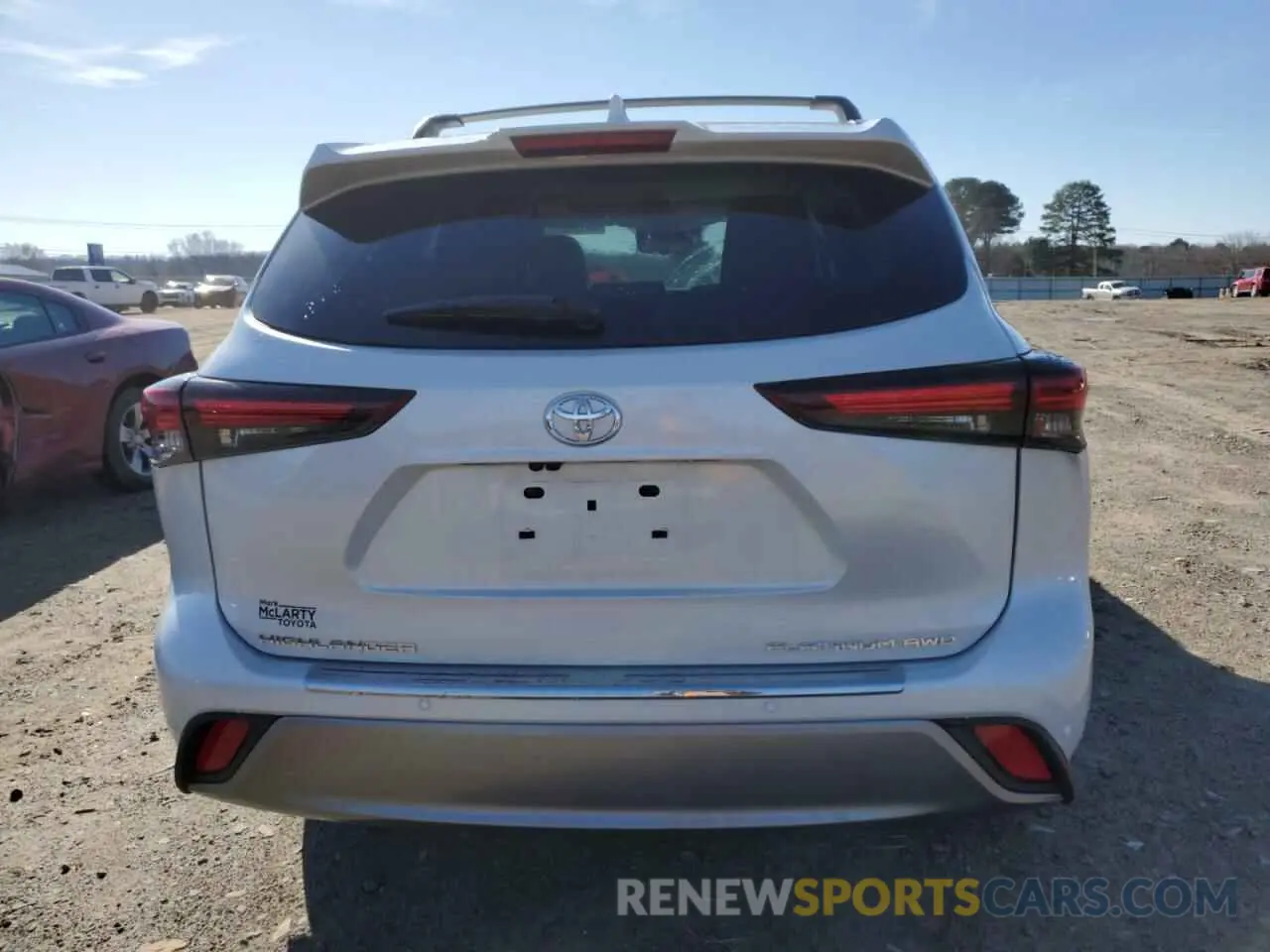 6 Photograph of a damaged car 5TDKDRBH5RS569375 TOYOTA HIGHLANDER 2024