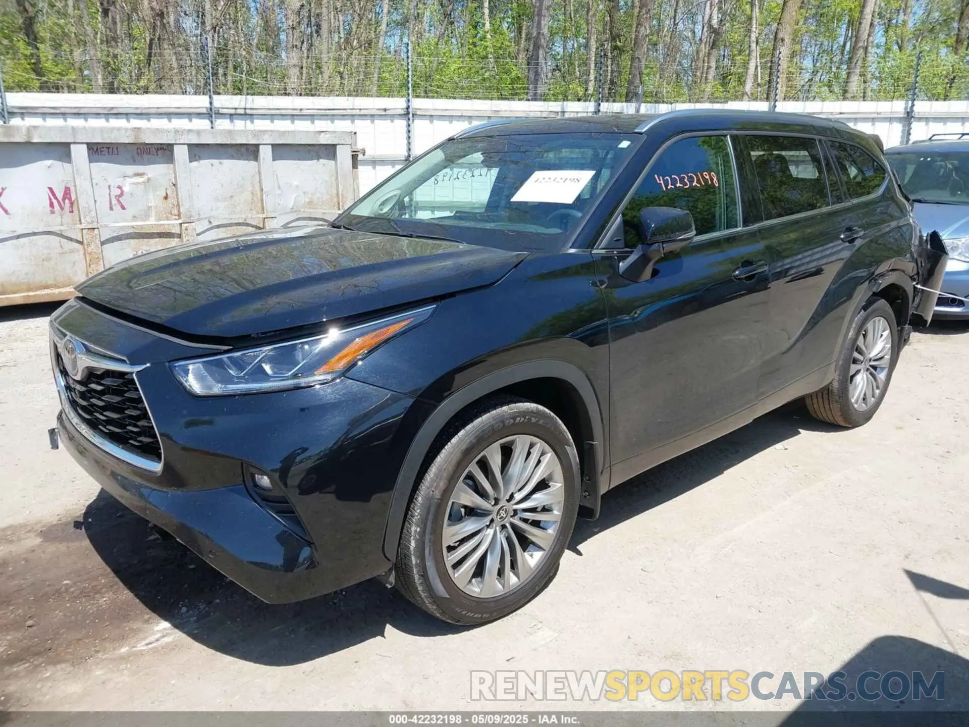 2 Photograph of a damaged car 5TDKDRBH6RS539642 TOYOTA HIGHLANDER 2024