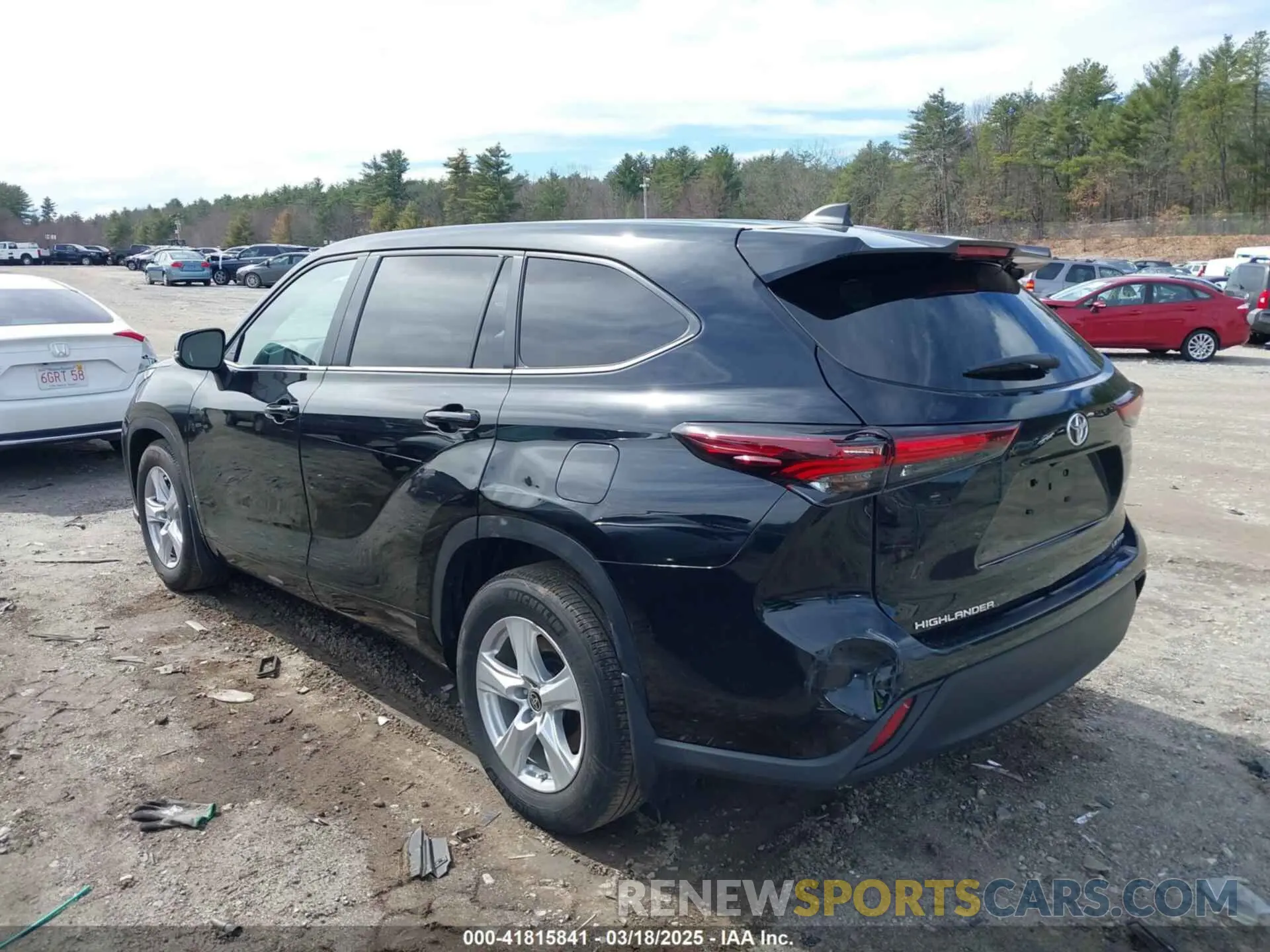 3 Photograph of a damaged car 5TDKDRBH7RS536376 TOYOTA HIGHLANDER 2024