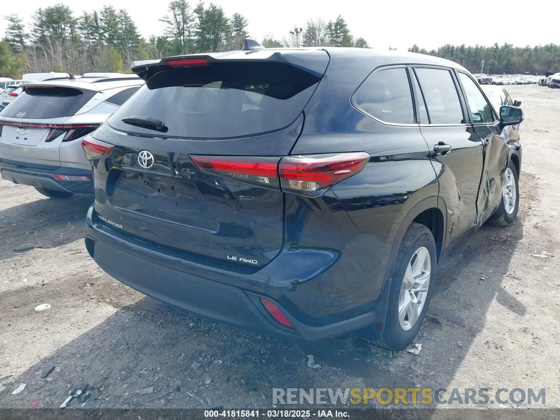 4 Photograph of a damaged car 5TDKDRBH7RS536376 TOYOTA HIGHLANDER 2024