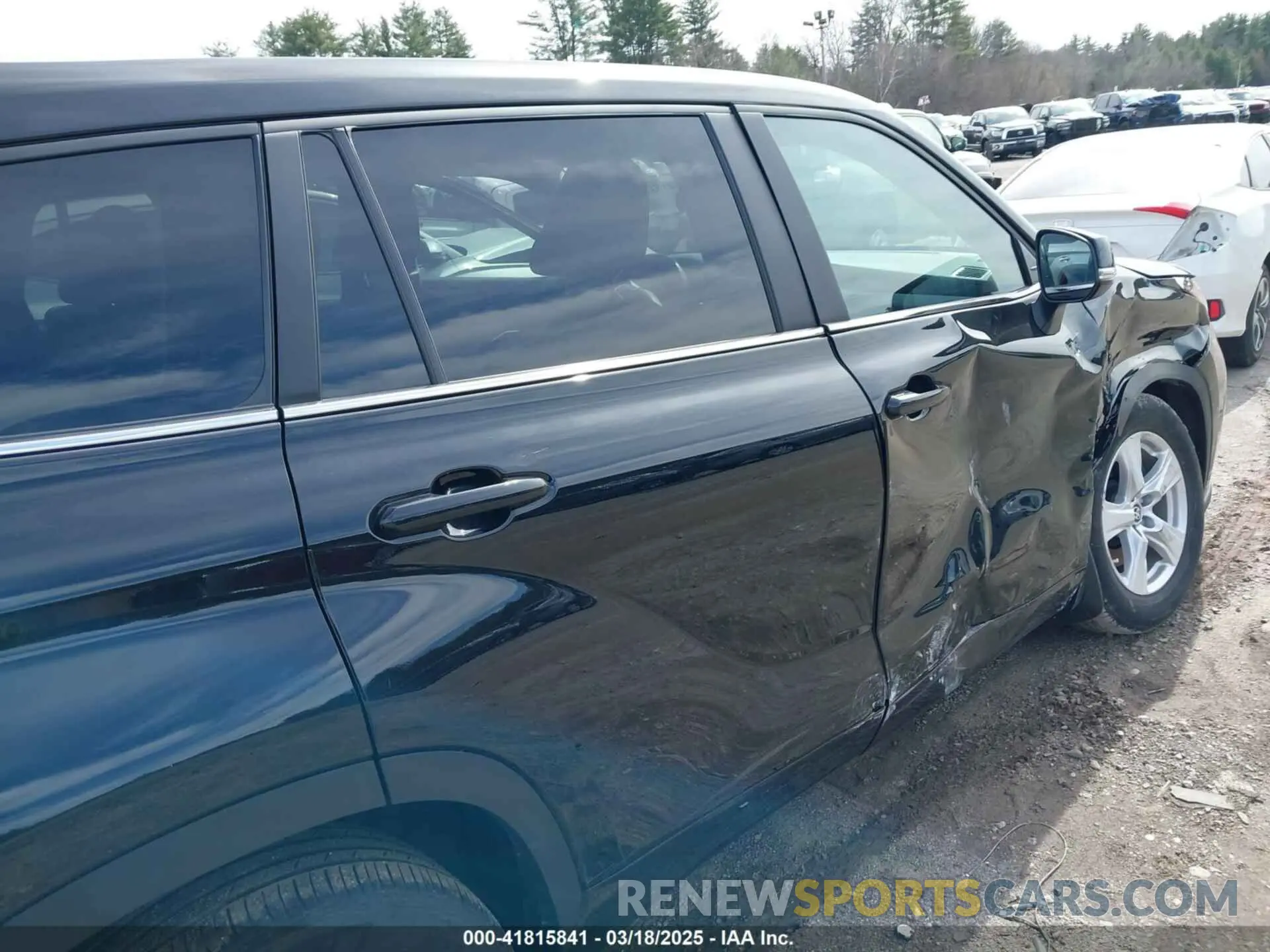 6 Photograph of a damaged car 5TDKDRBH7RS536376 TOYOTA HIGHLANDER 2024