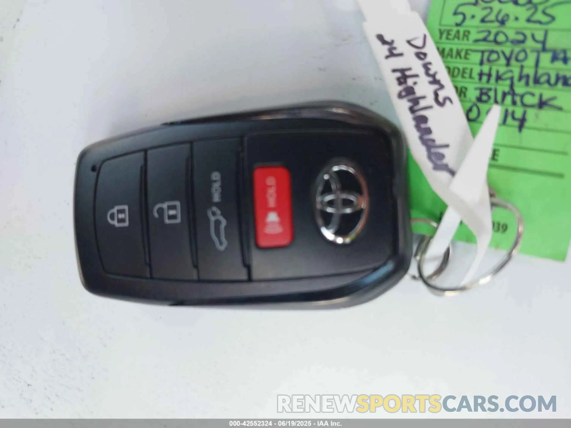 11 Photograph of a damaged car 5TDKDRBH7RS540914 TOYOTA HIGHLANDER 2024