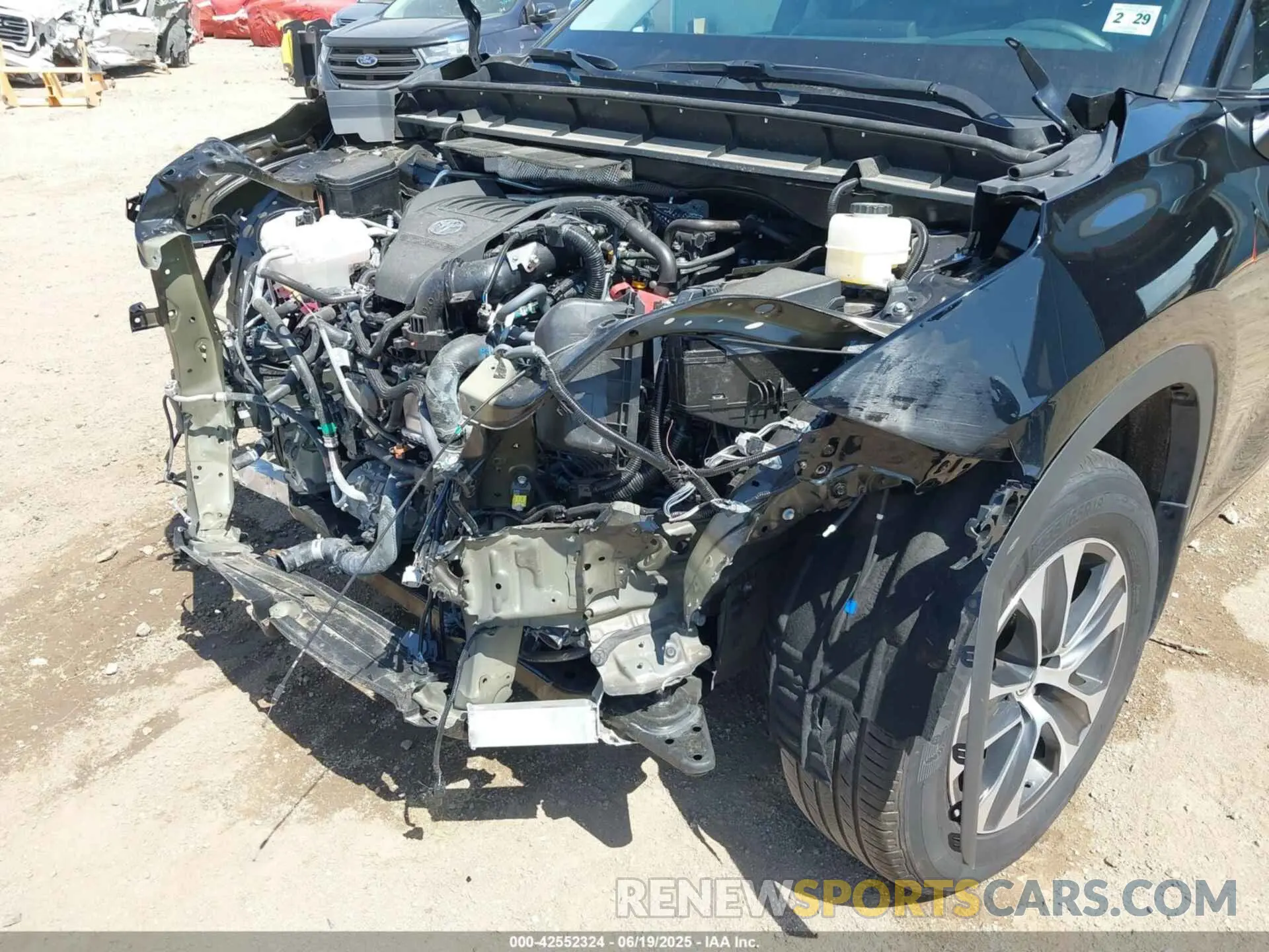 6 Photograph of a damaged car 5TDKDRBH7RS540914 TOYOTA HIGHLANDER 2024