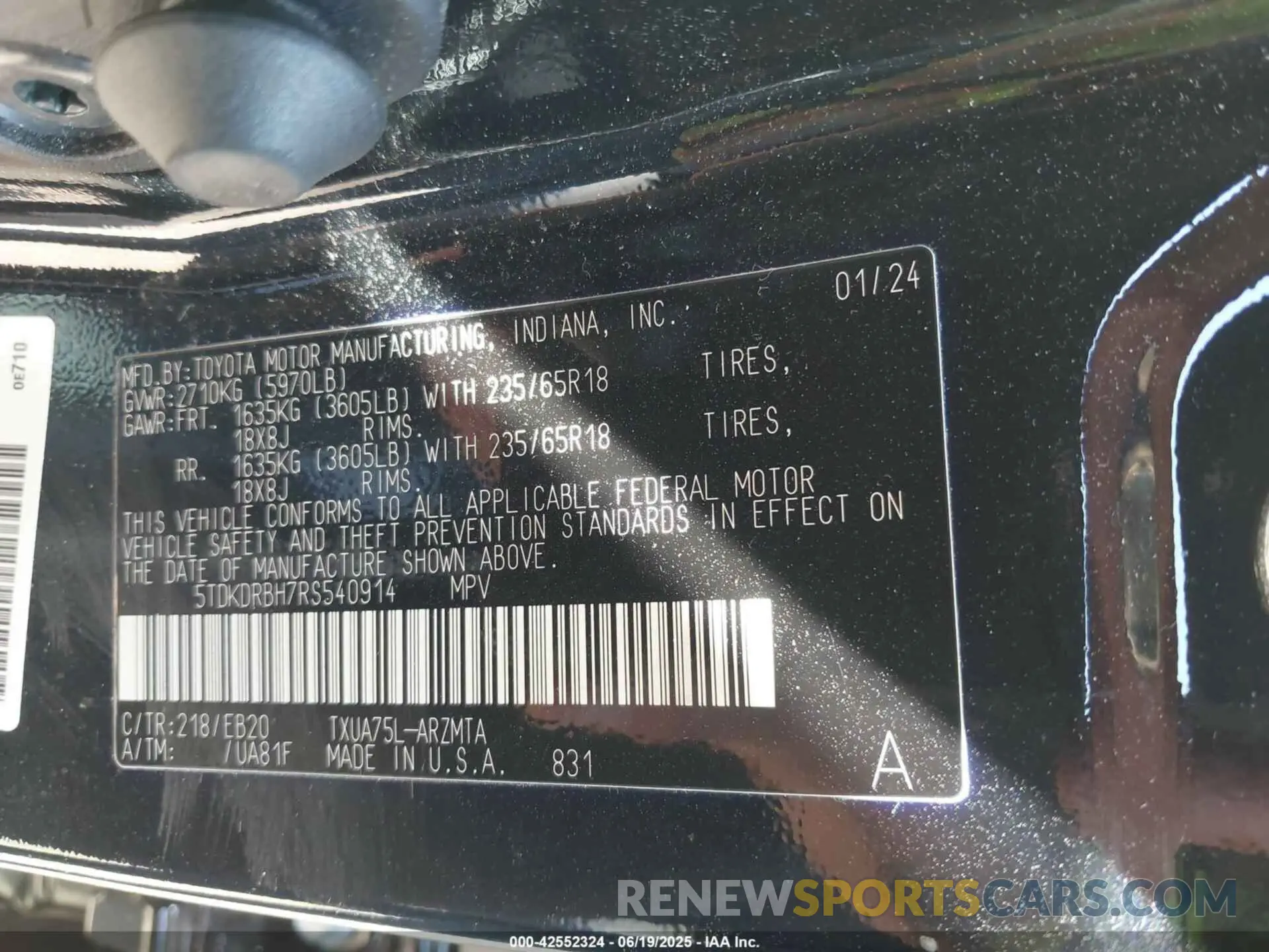 9 Photograph of a damaged car 5TDKDRBH7RS540914 TOYOTA HIGHLANDER 2024