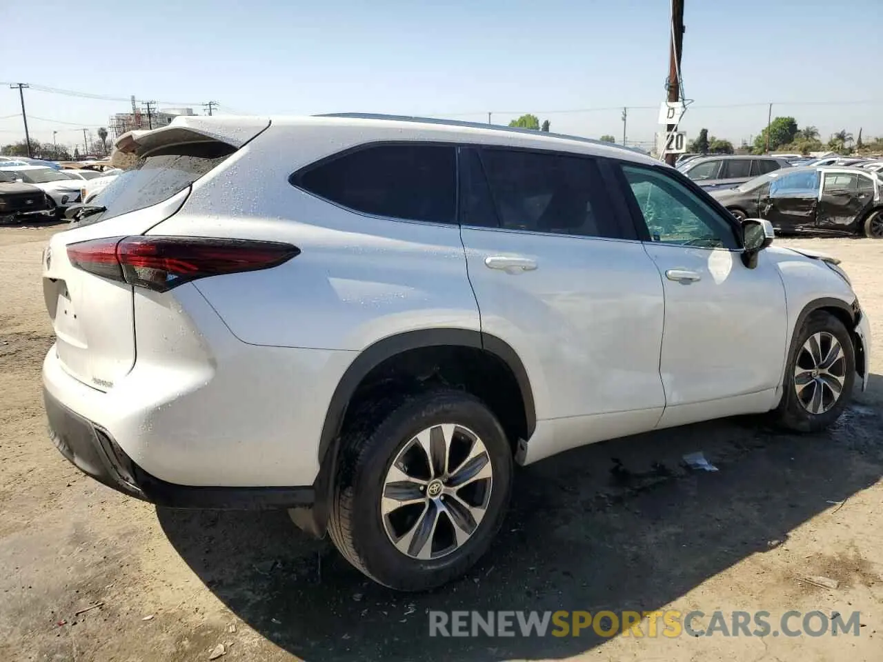 3 Photograph of a damaged car 5TDKDRBH7RS541125 TOYOTA HIGHLANDER 2024