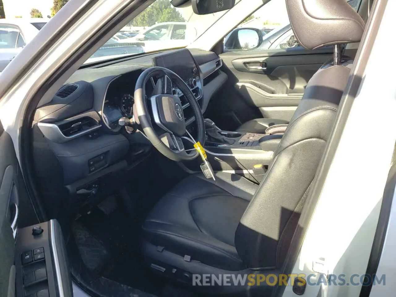 7 Photograph of a damaged car 5TDKDRBH7RS541125 TOYOTA HIGHLANDER 2024