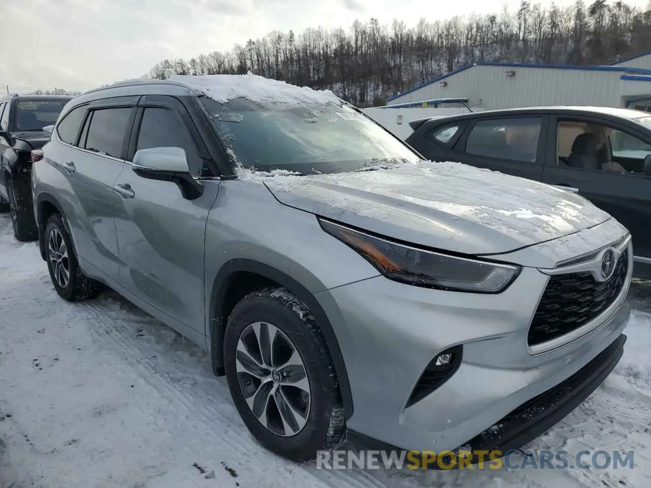 4 Photograph of a damaged car 5TDKDRBH7RS568955 TOYOTA HIGHLANDER 2024
