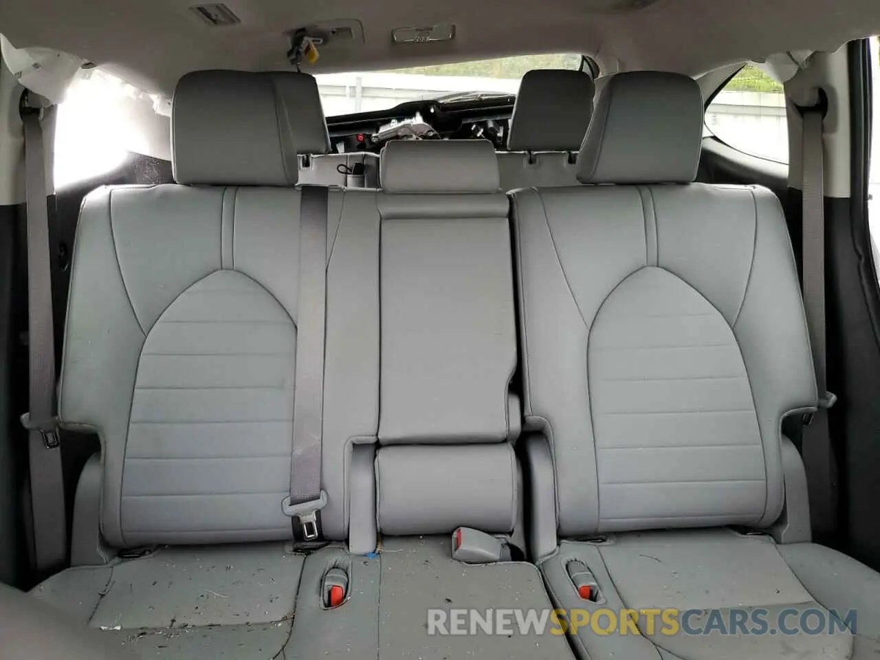 10 Photograph of a damaged car 5TDKDRBH9RS548643 TOYOTA HIGHLANDER 2024