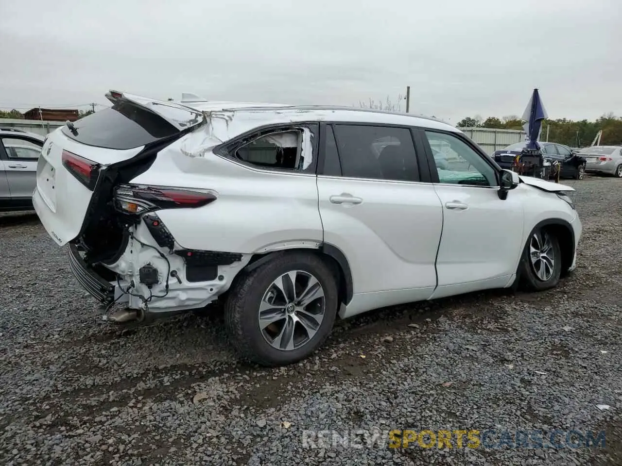 3 Photograph of a damaged car 5TDKDRBH9RS548643 TOYOTA HIGHLANDER 2024