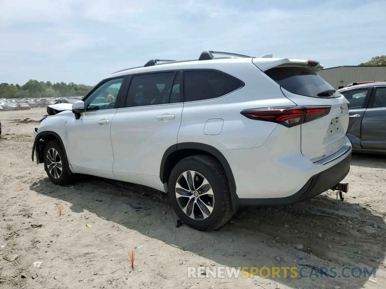 2 Photograph of a damaged car 5TDKDRBH9RS557620 TOYOTA HIGHLANDER 2024