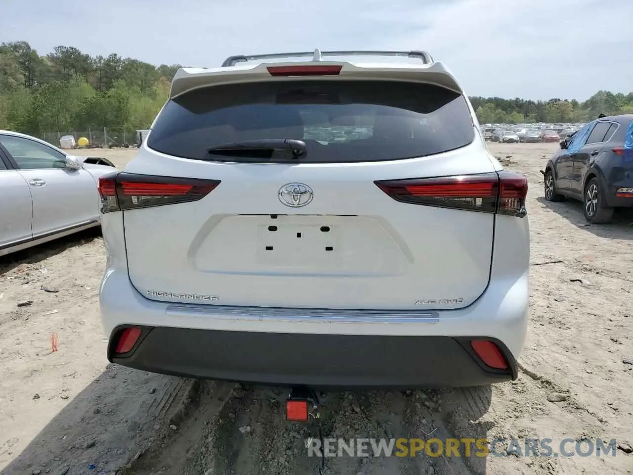 6 Photograph of a damaged car 5TDKDRBH9RS557620 TOYOTA HIGHLANDER 2024