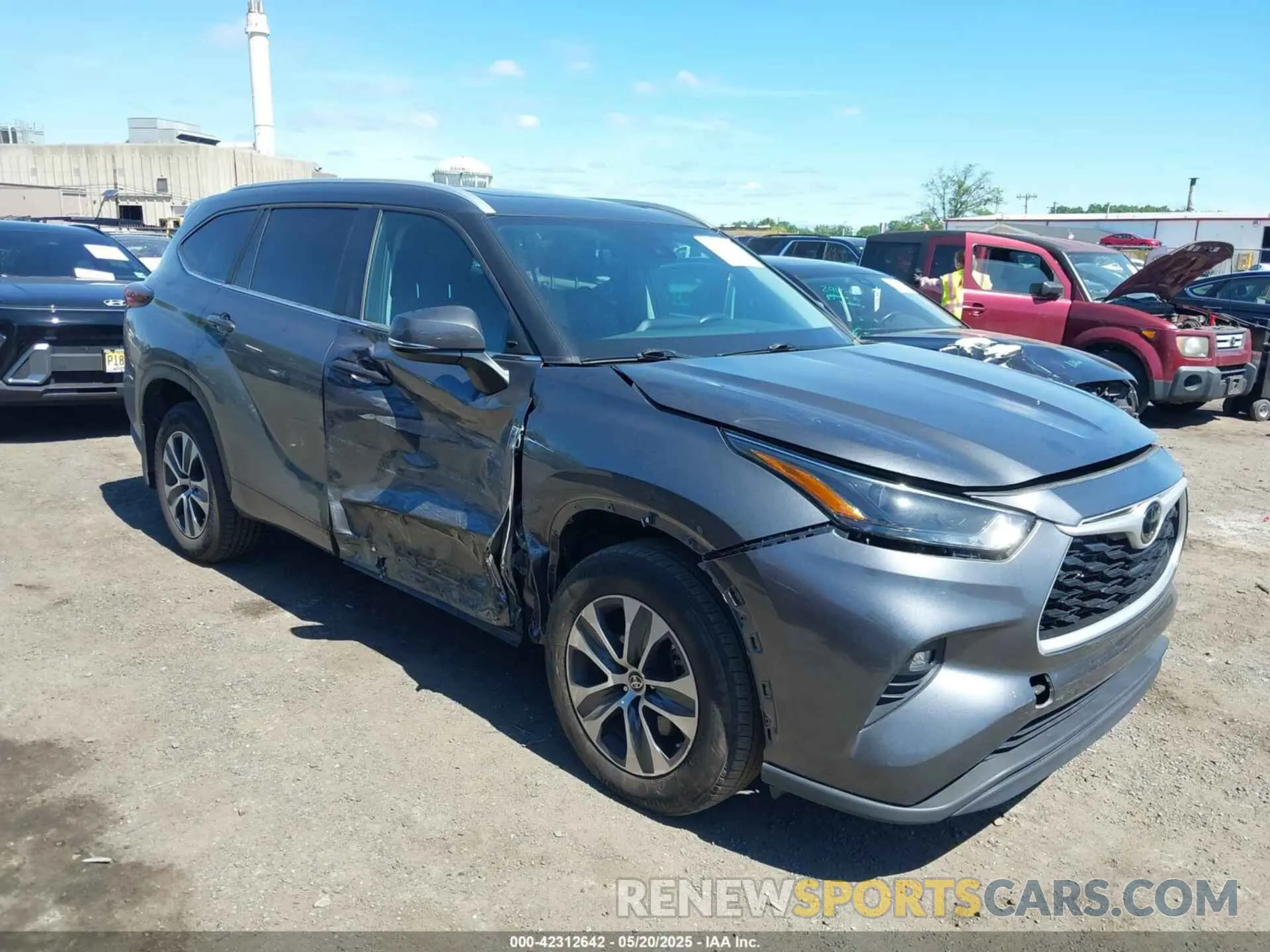 1 Photograph of a damaged car 5TDKDRBHXRS531947 TOYOTA HIGHLANDER 2024