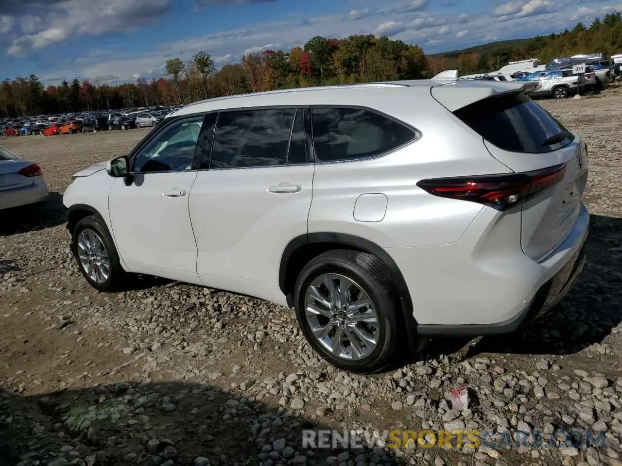 2 Photograph of a damaged car 5TDKDRBHXRS543287 TOYOTA HIGHLANDER 2024
