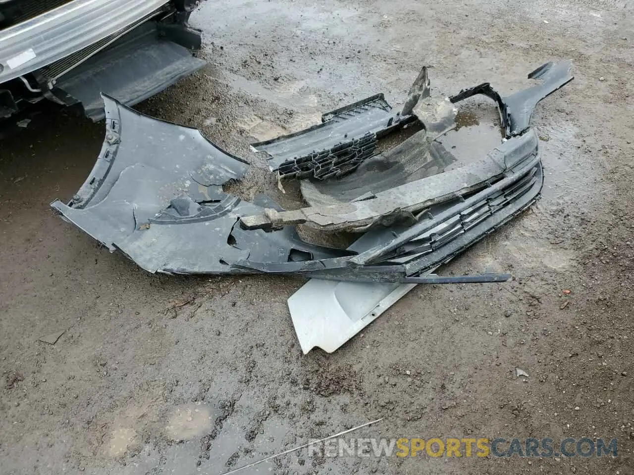 13 Photograph of a damaged car 5TDKDRBHXRS549445 TOYOTA HIGHLANDER 2024