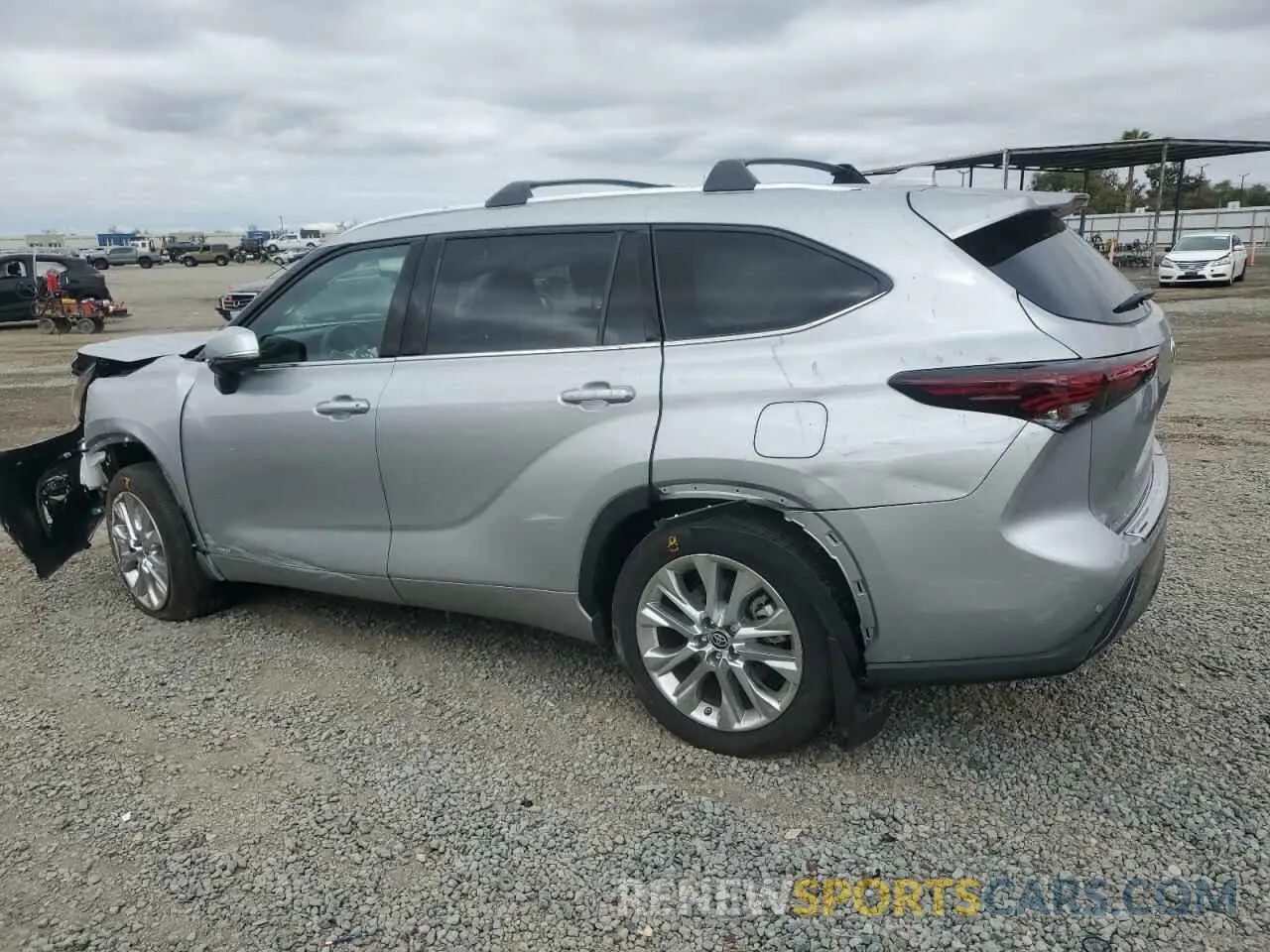 2 Photograph of a damaged car 5TDXBRCH1RS143290 TOYOTA HIGHLANDER 2024