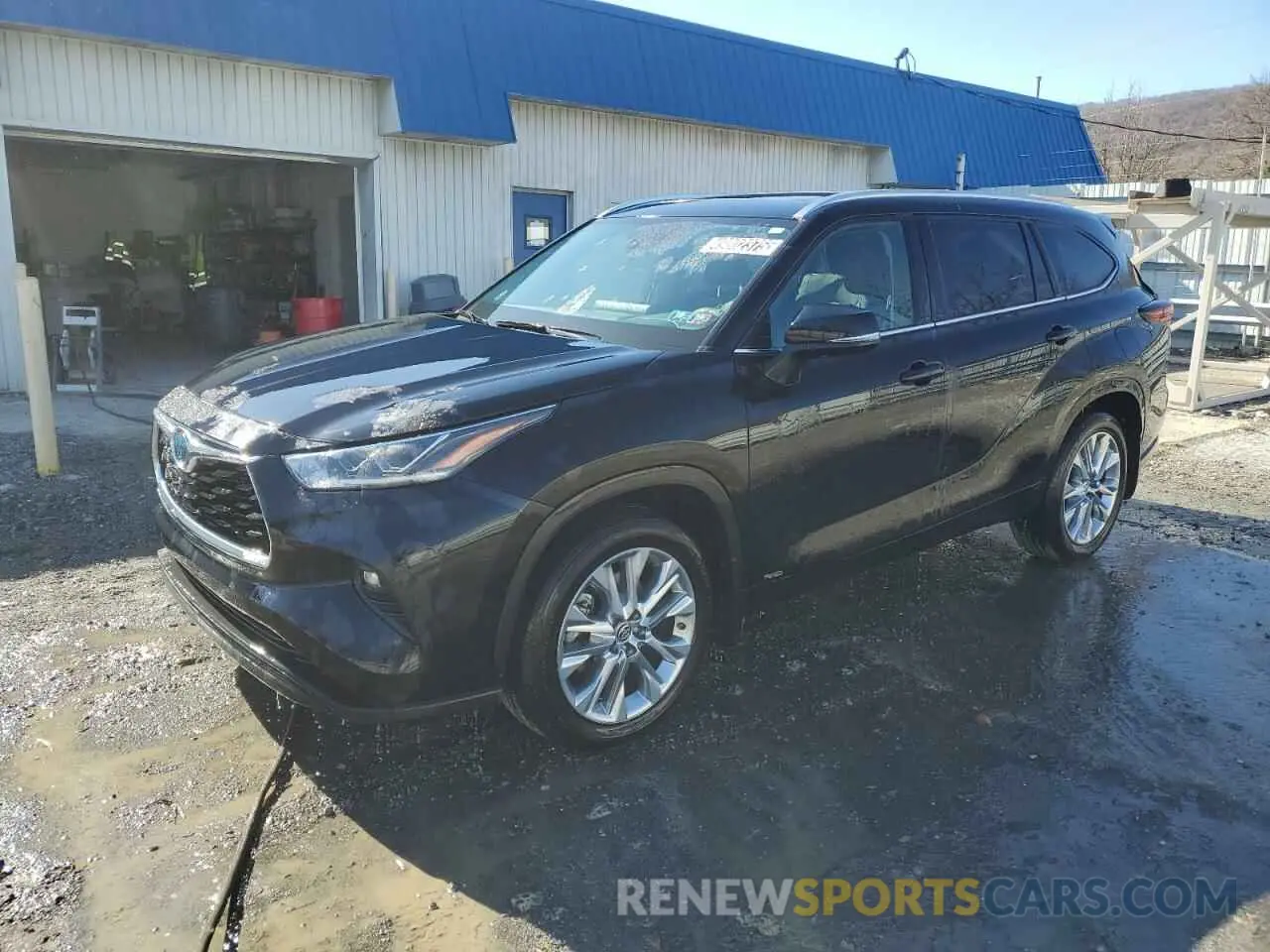 1 Photograph of a damaged car 5TDXBRCH5RS636180 TOYOTA HIGHLANDER 2024