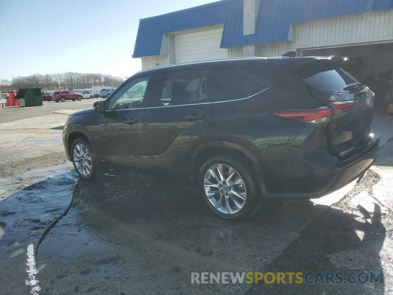 2 Photograph of a damaged car 5TDXBRCH5RS636180 TOYOTA HIGHLANDER 2024
