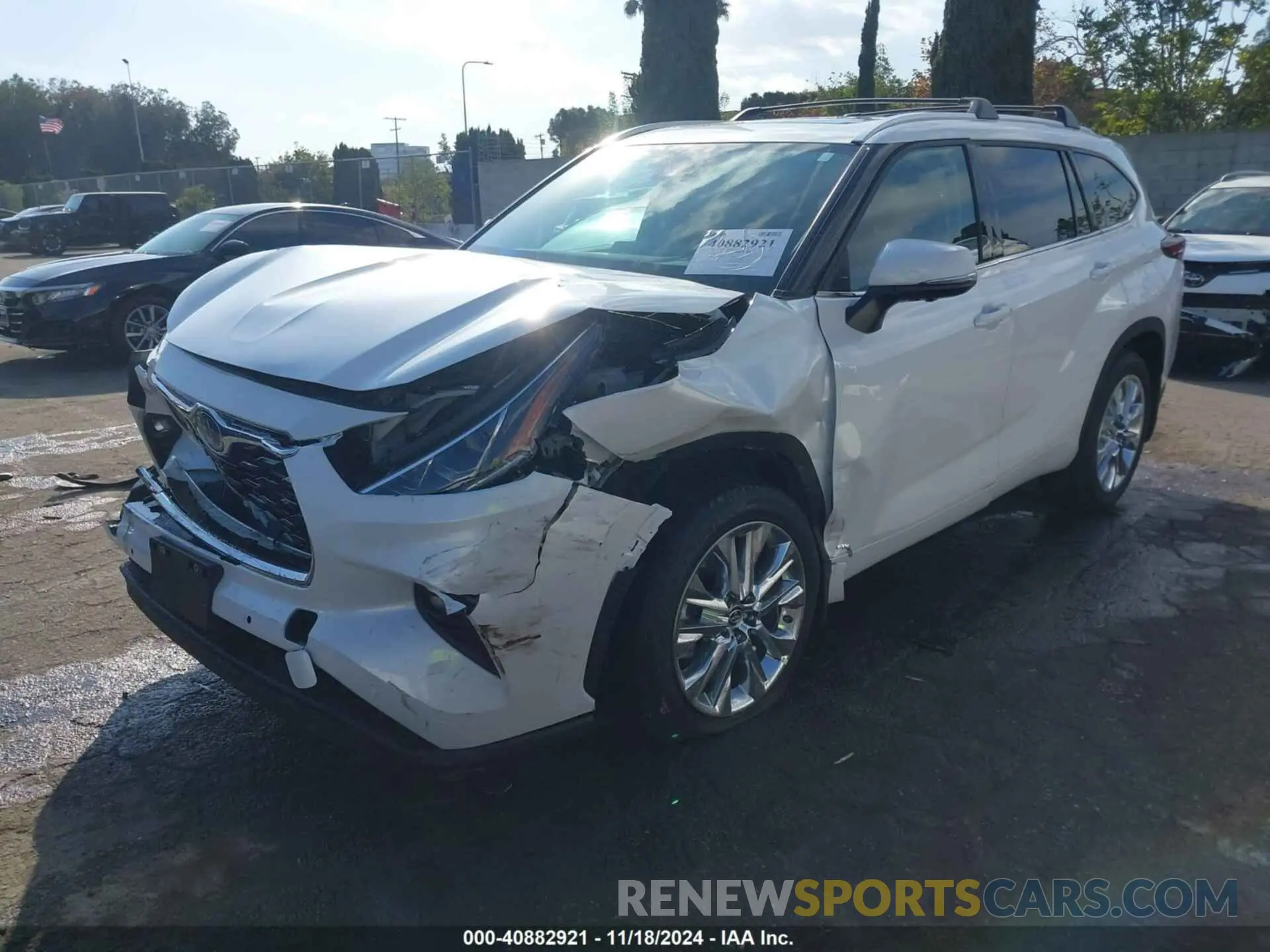 2 Photograph of a damaged car 5TDXBRCH5RS640360 TOYOTA HIGHLANDER 2024