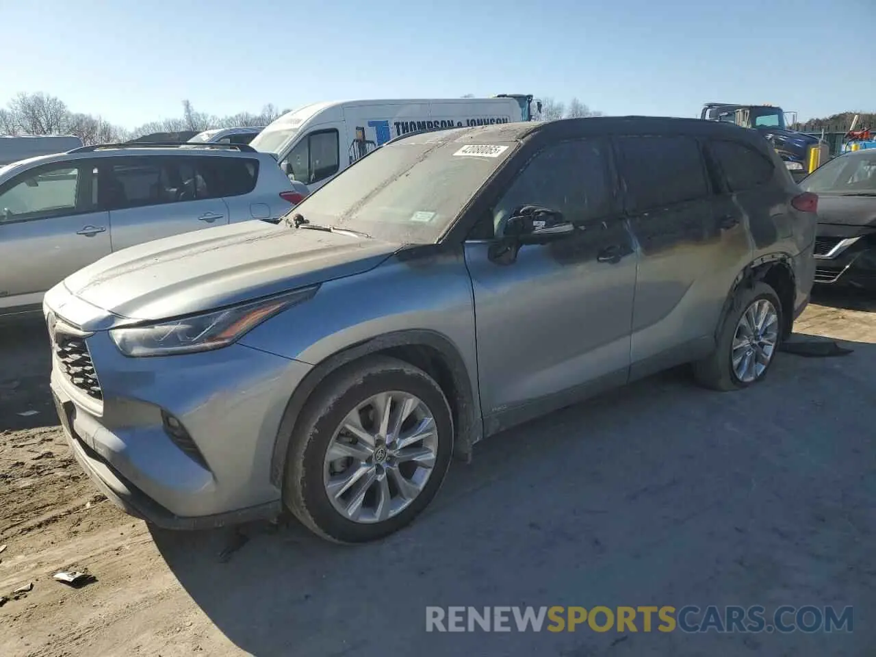 1 Photograph of a damaged car 5TDXBRCH8RS642765 TOYOTA HIGHLANDER 2024