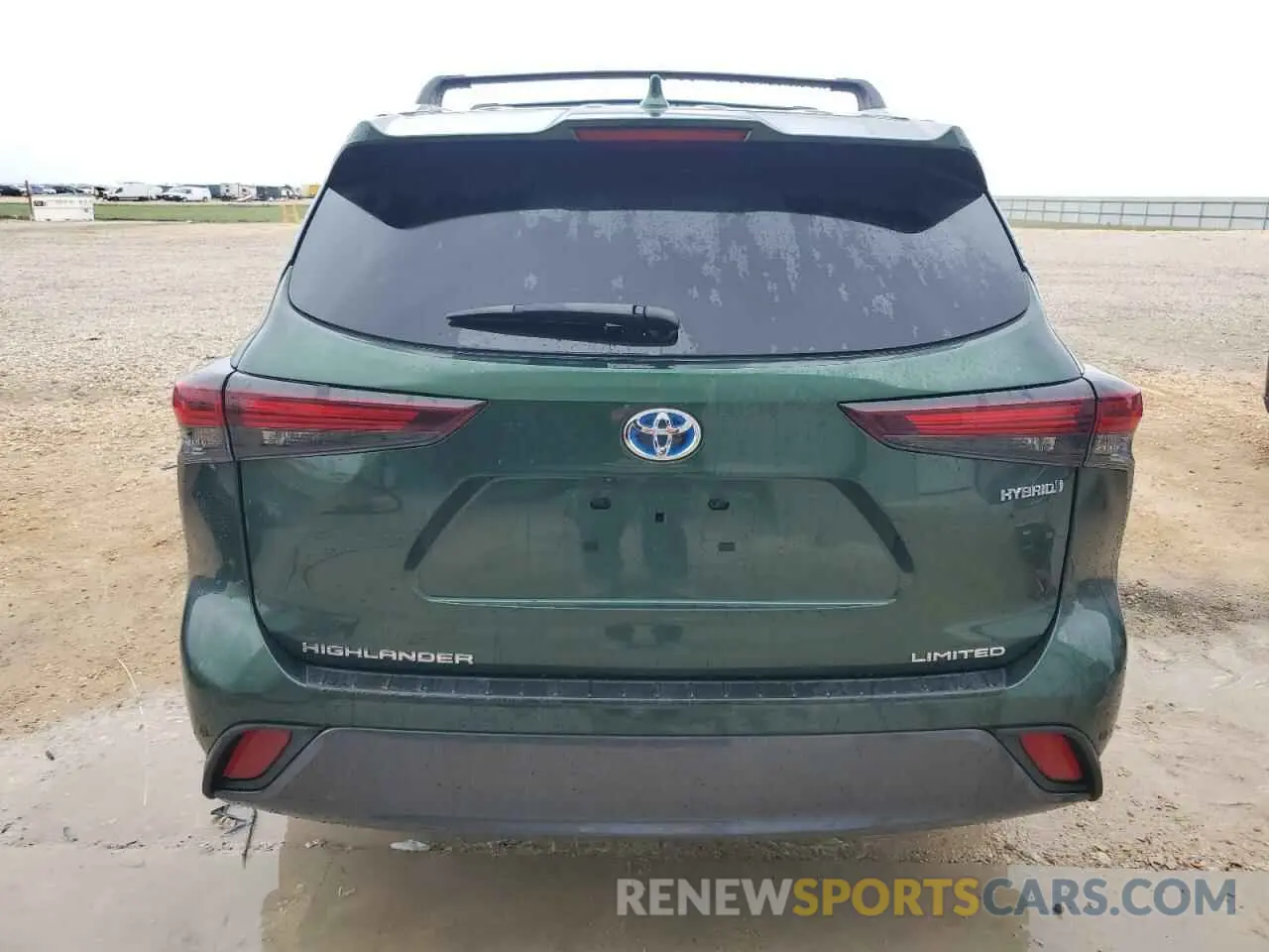 6 Photograph of a damaged car 5TDYARAH5RS536980 TOYOTA HIGHLANDER 2024