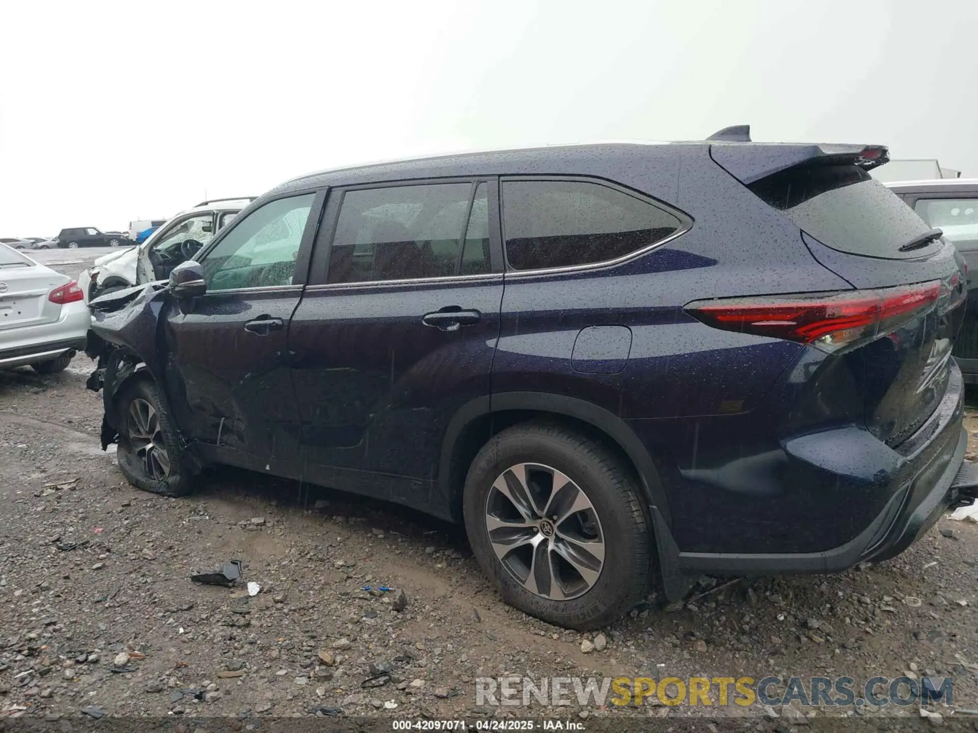 14 Photograph of a damaged car 5TDKDRBH7SS578651 TOYOTA HIGHLANDER 2025