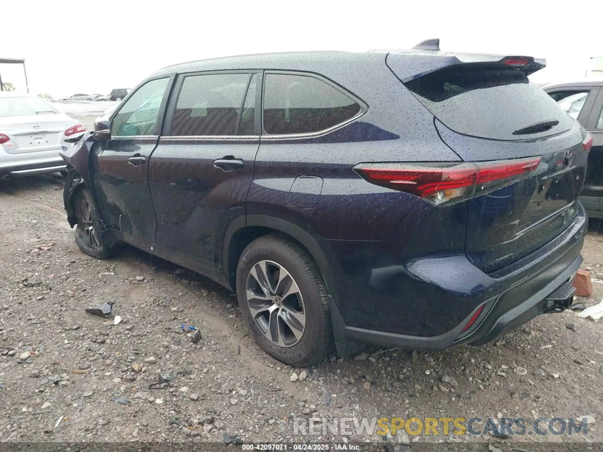 3 Photograph of a damaged car 5TDKDRBH7SS578651 TOYOTA HIGHLANDER 2025