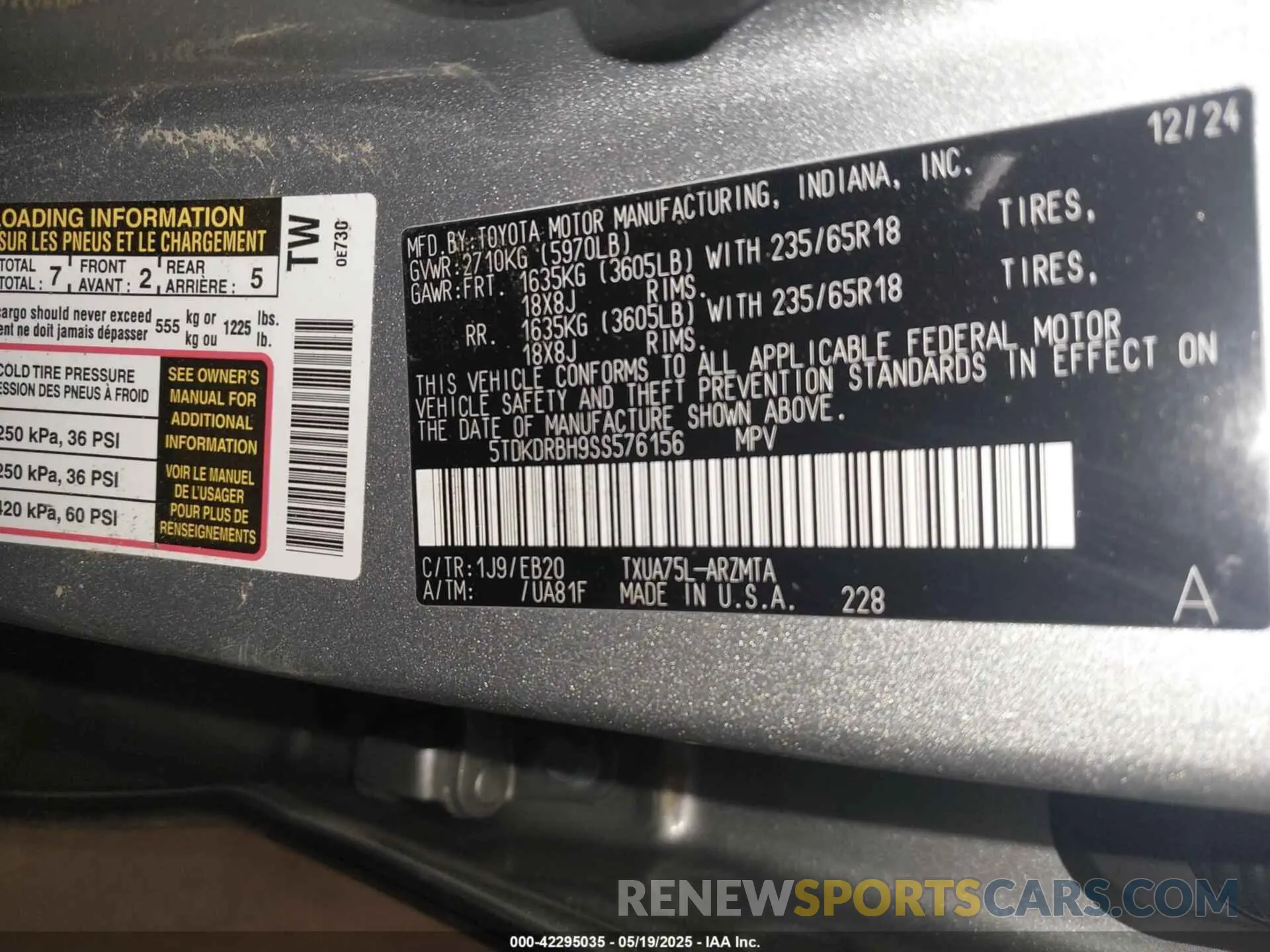 9 Photograph of a damaged car 5TDKDRBH9SS576156 TOYOTA HIGHLANDER 2025