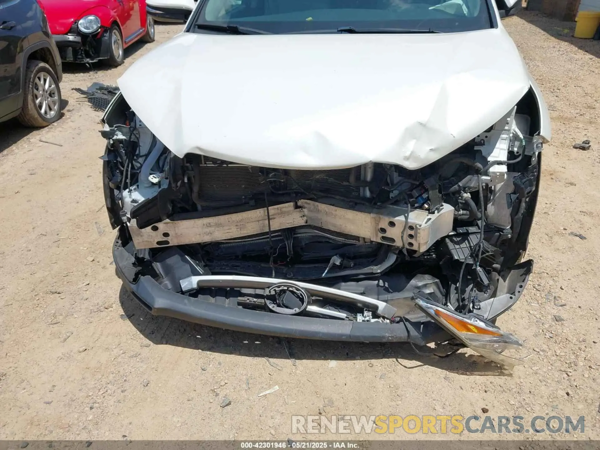 6 Photograph of a damaged car 5TDBGRFH6KS070611 TOYOTA HIGHLANDER HYBRID 2019