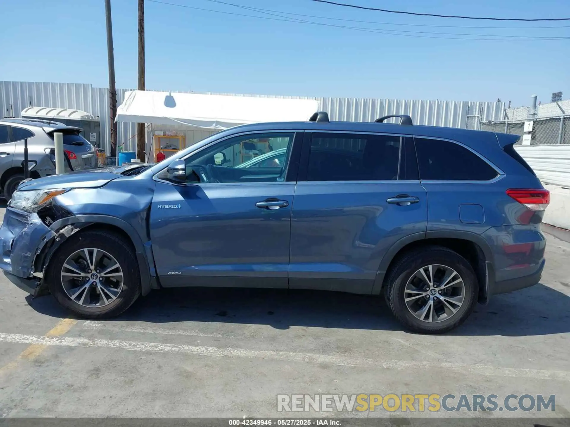 14 Photograph of a damaged car 5TDBGRFHXKS074774 TOYOTA HIGHLANDER HYBRID 2019
