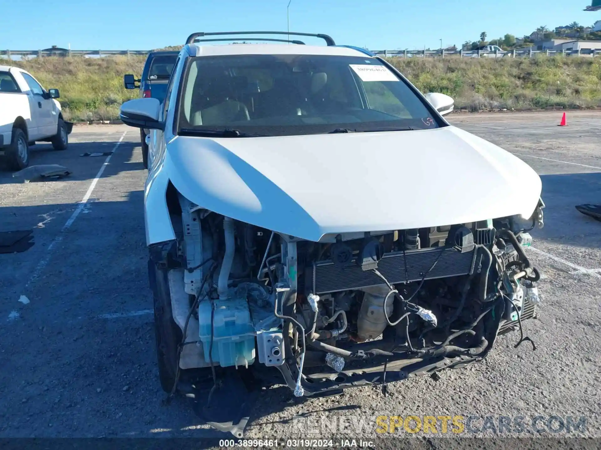 13 Photograph of a damaged car 5TDDGRFH0KS054896 TOYOTA HIGHLANDER HYBRID 2019